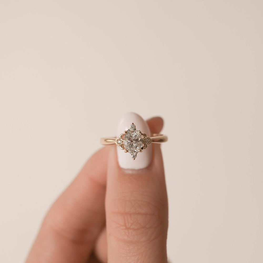 Oval Vintage Moissanite Ring