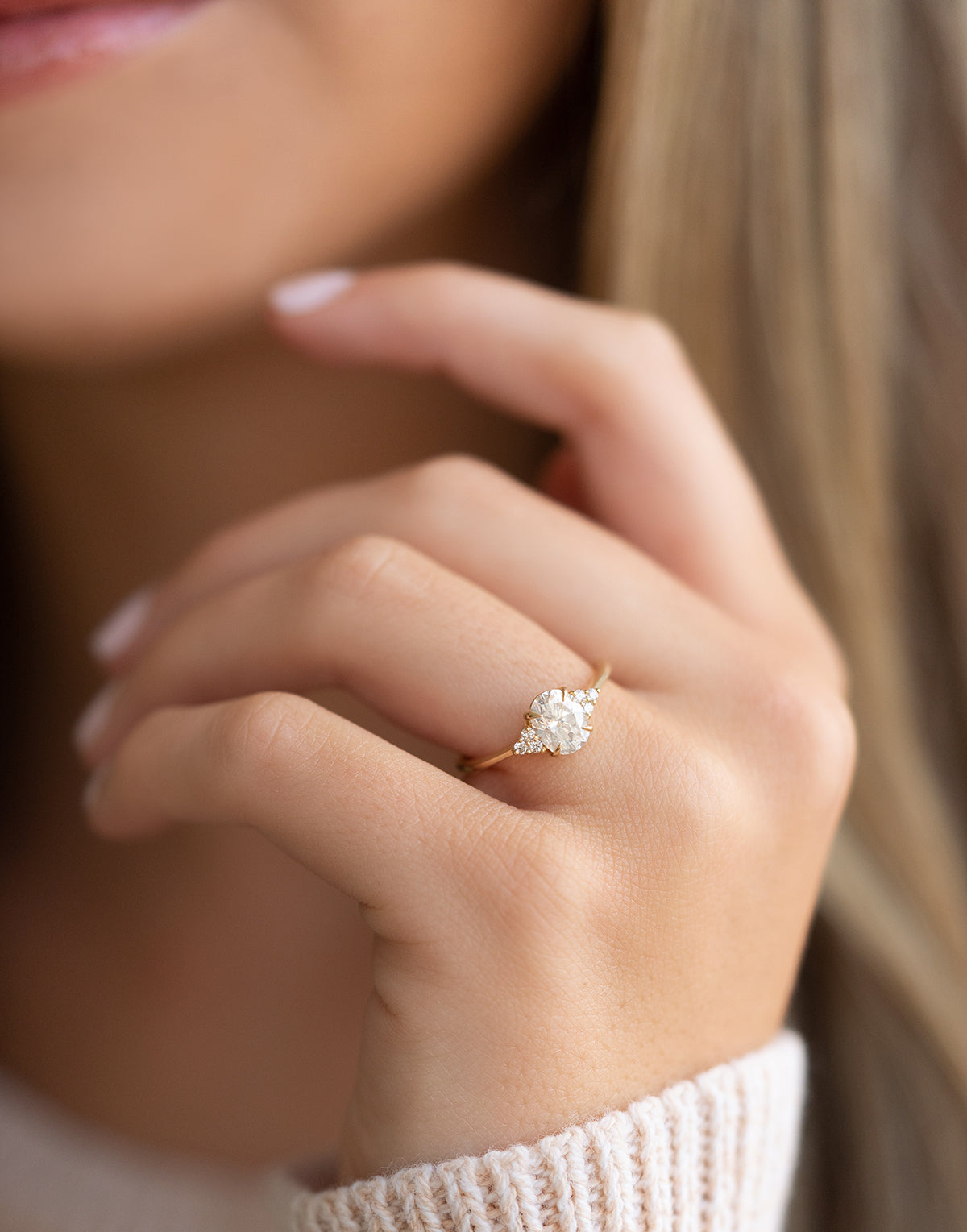 Oval Cut Moissanite Engagement Ring