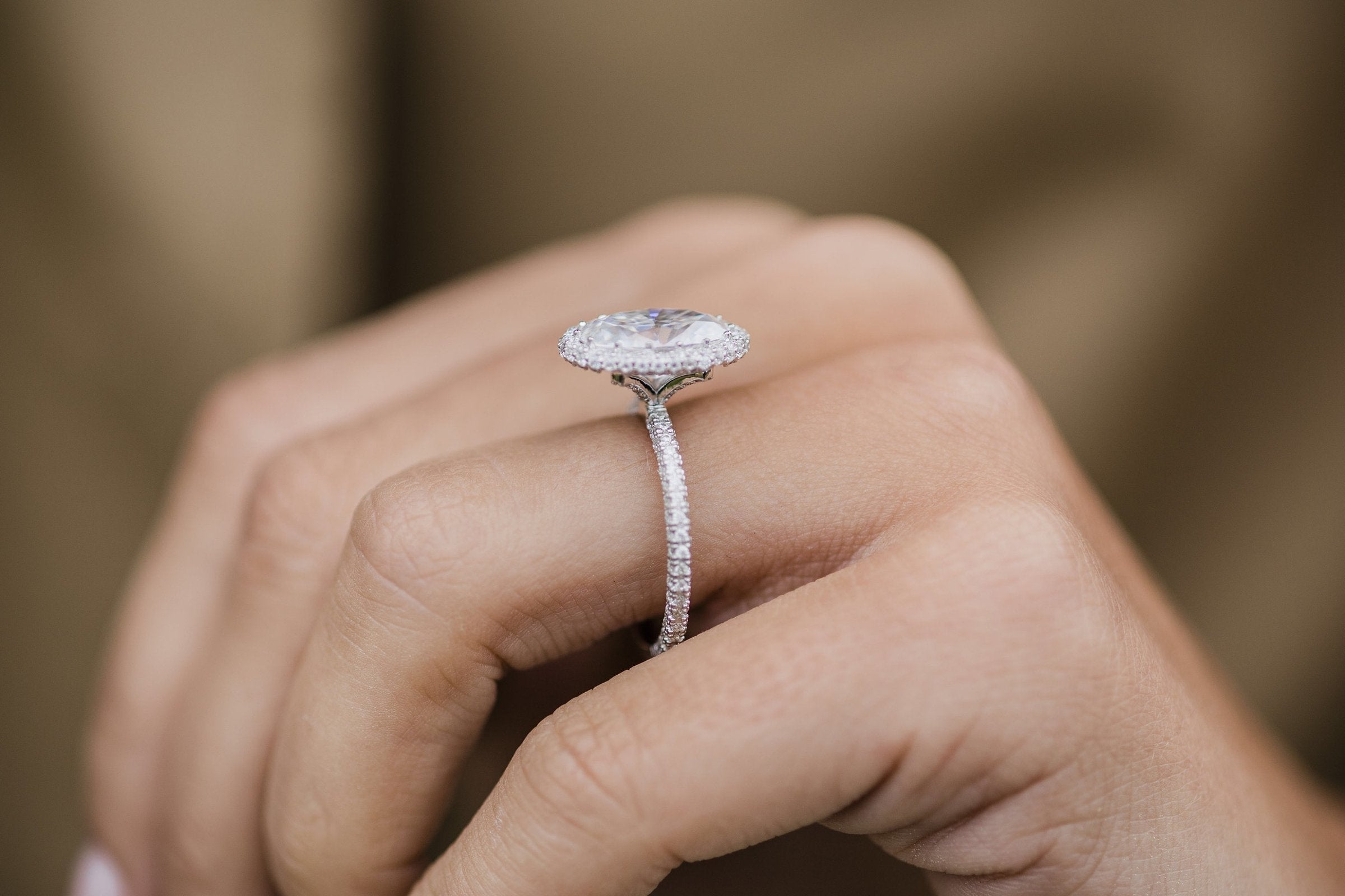 Stackable wedding bands