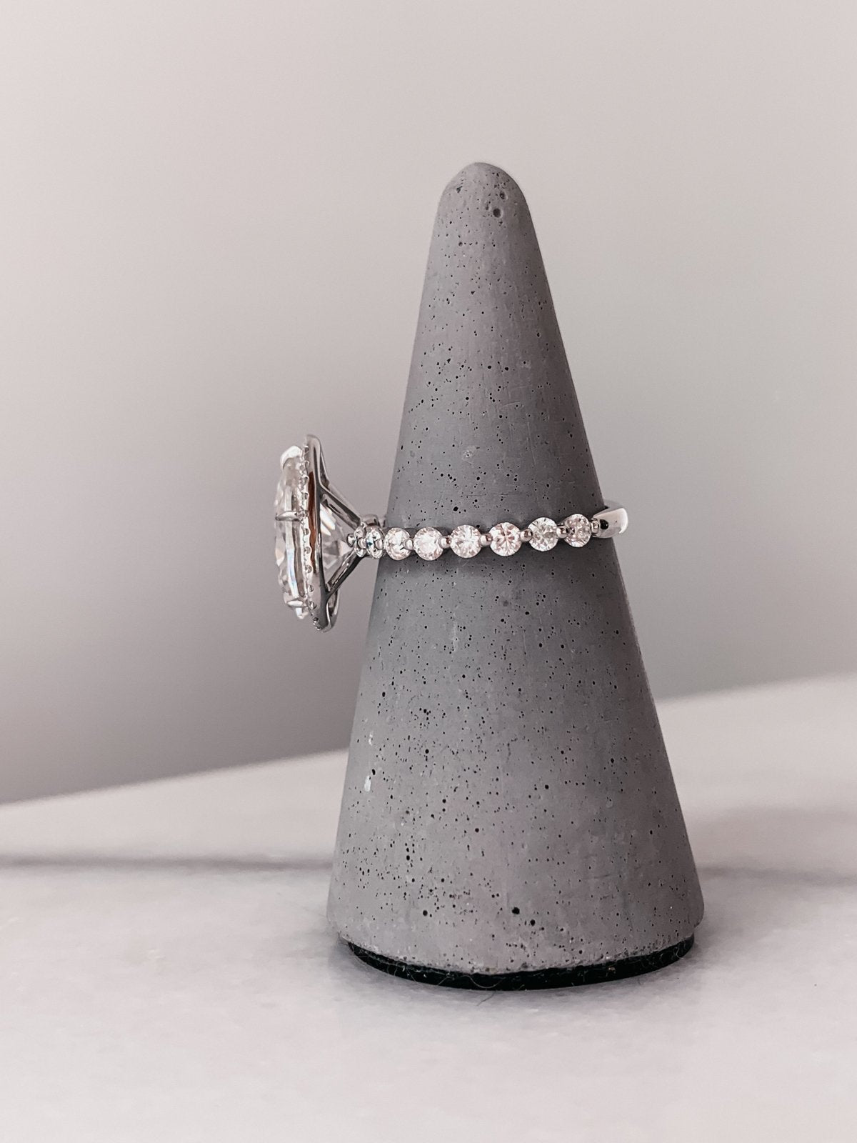 2.0CT Pear Halo Moissanite Diamond Bubble Pave Engagement Ring