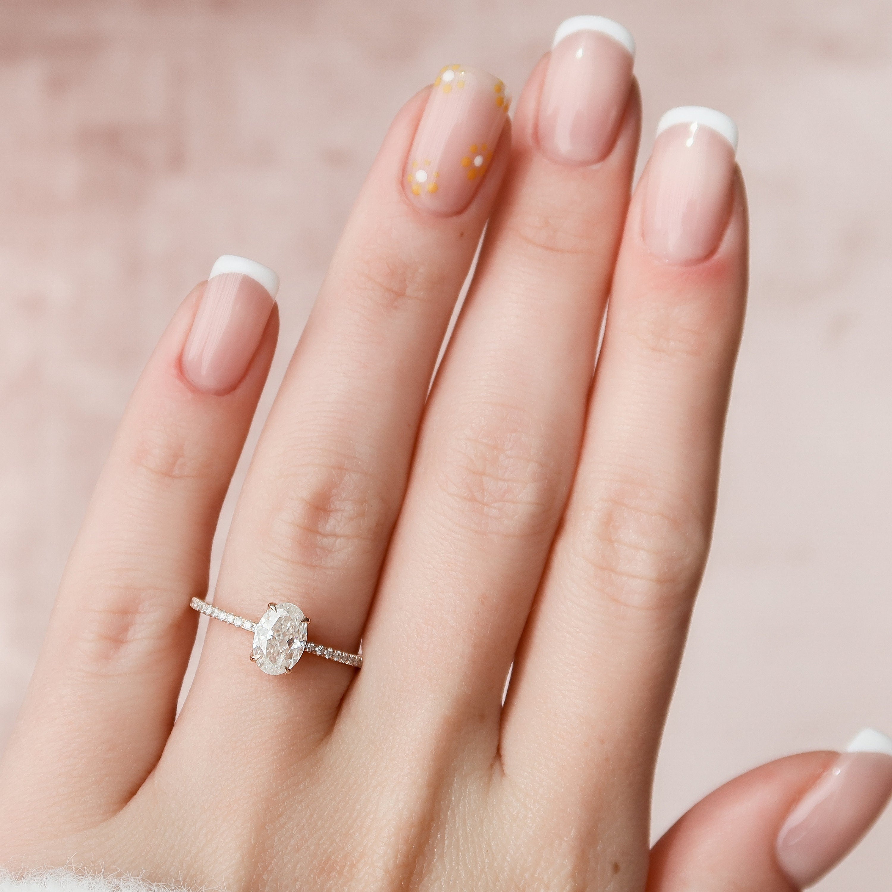 Oval Cut Moissanite Ring