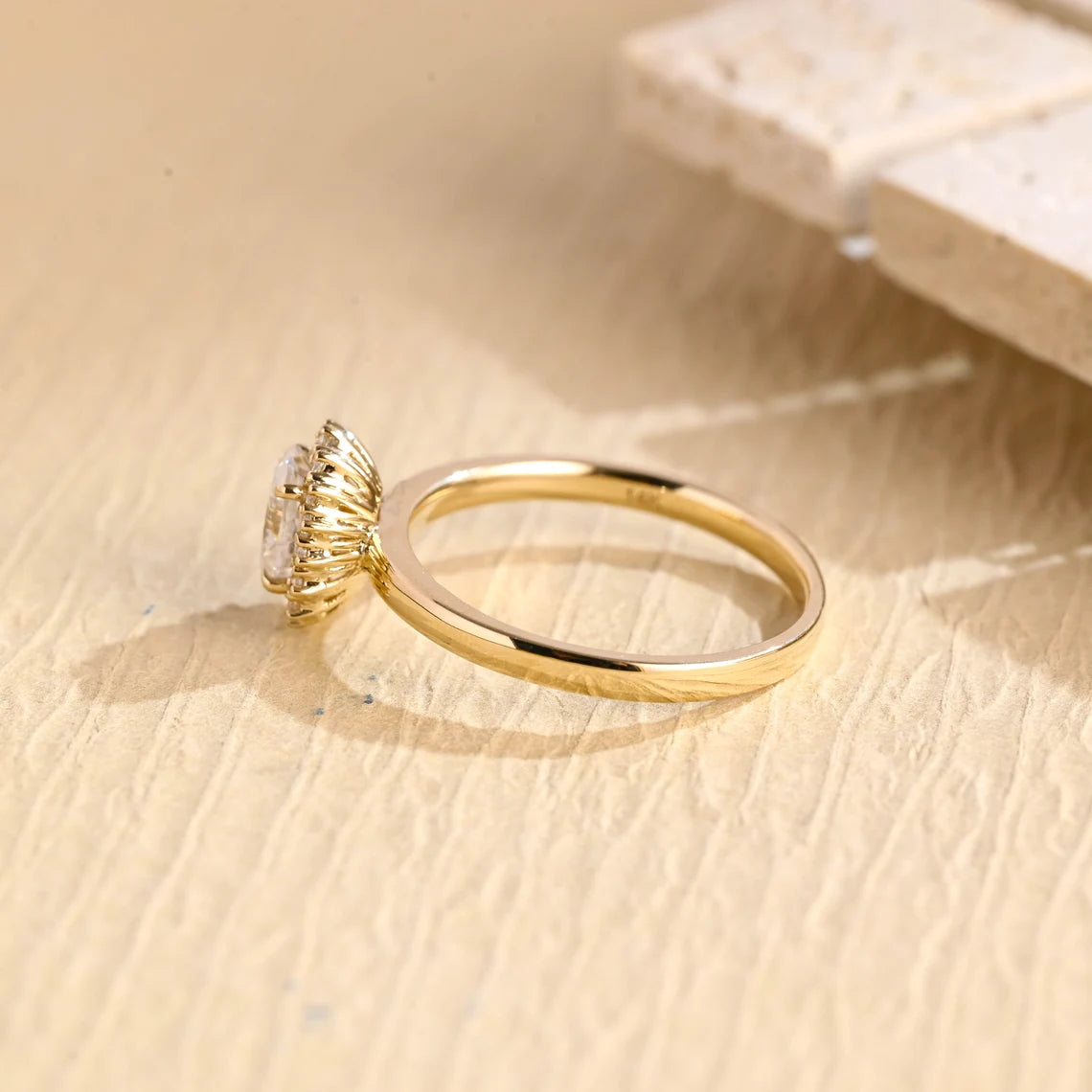 Oval Cut Moissanite Engagement Ring