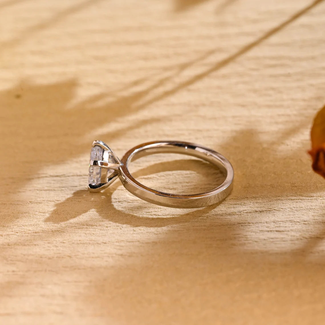 1 Carat Oval Moissanite Engagement Ring