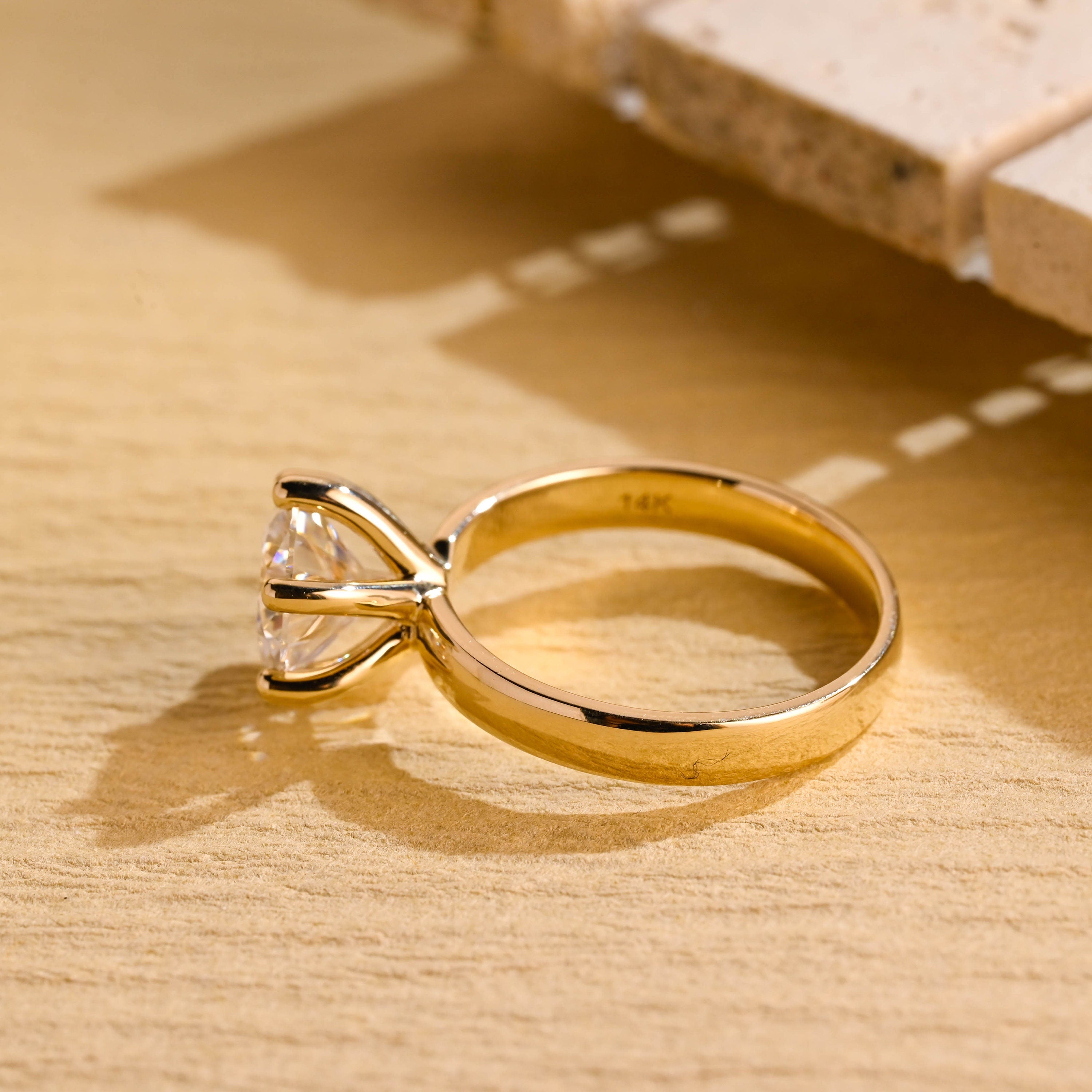 1 Carat Moissanite Engagement Ring