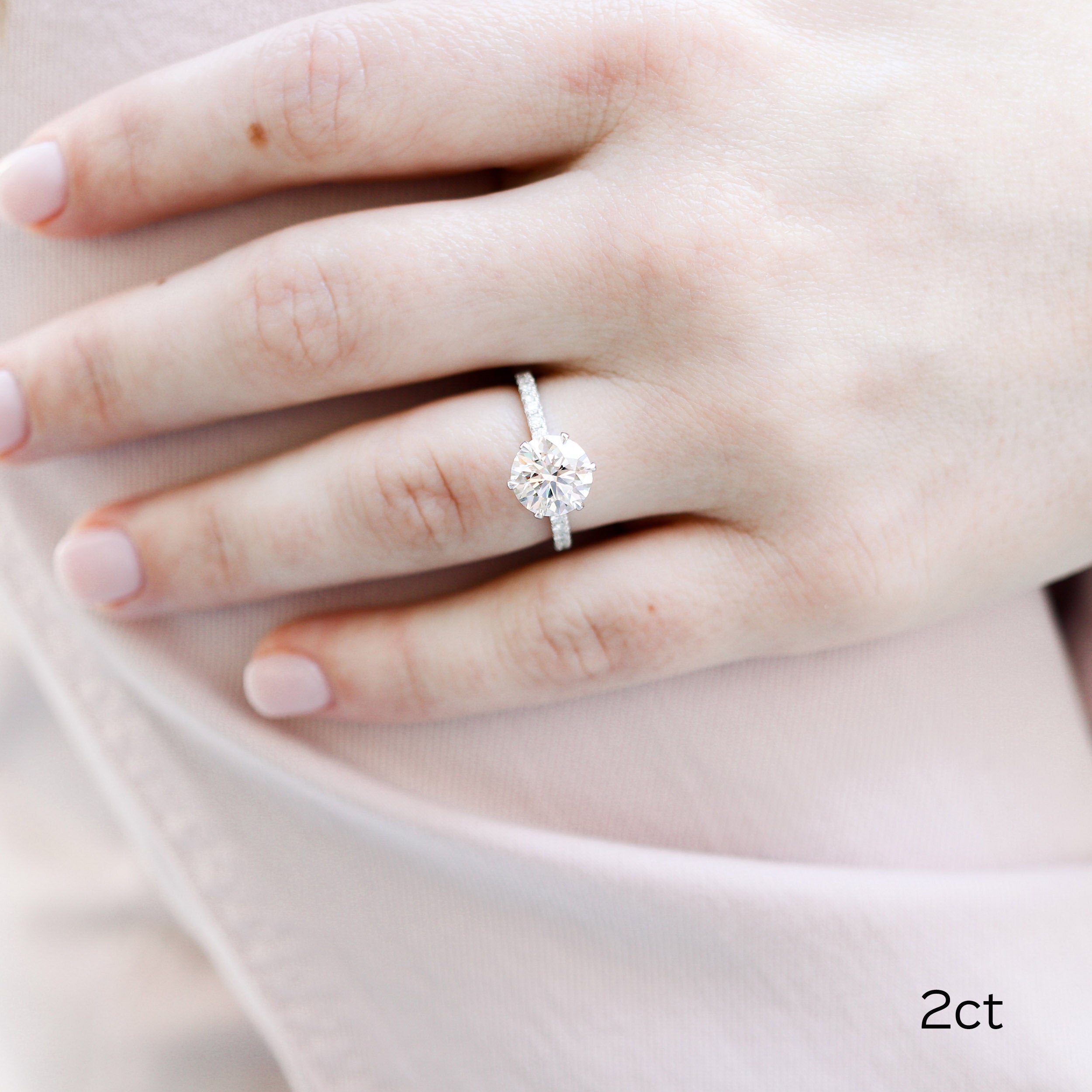 Round Brilliant Moissanite Ring