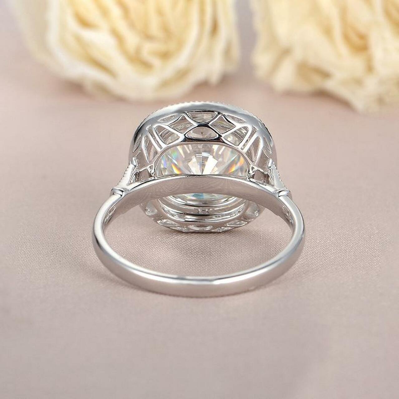Cushion Moissanite Engagement Ring