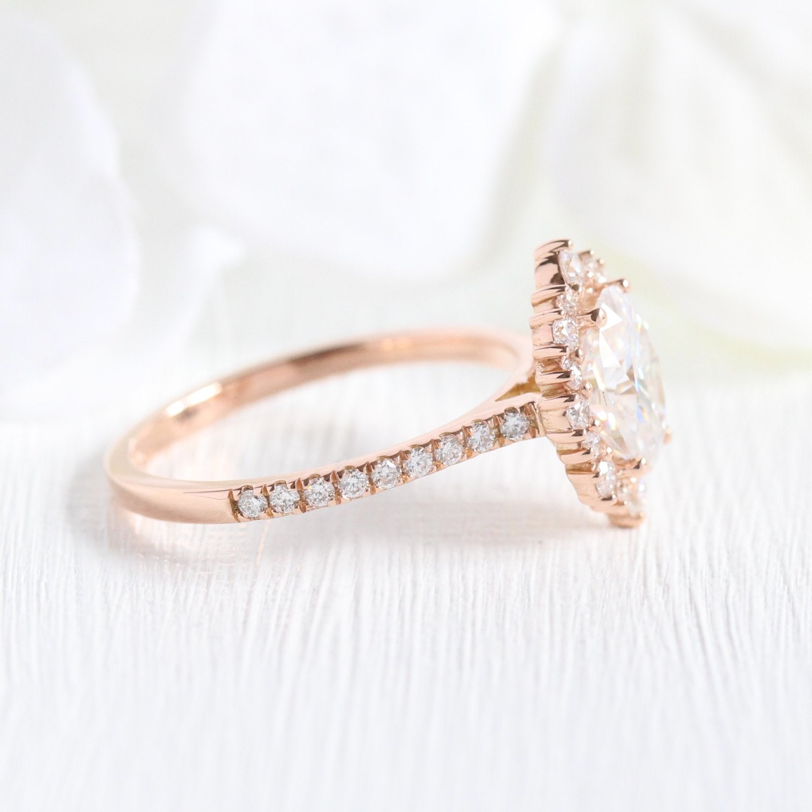 Moissanite wedding jewelry for big wedding