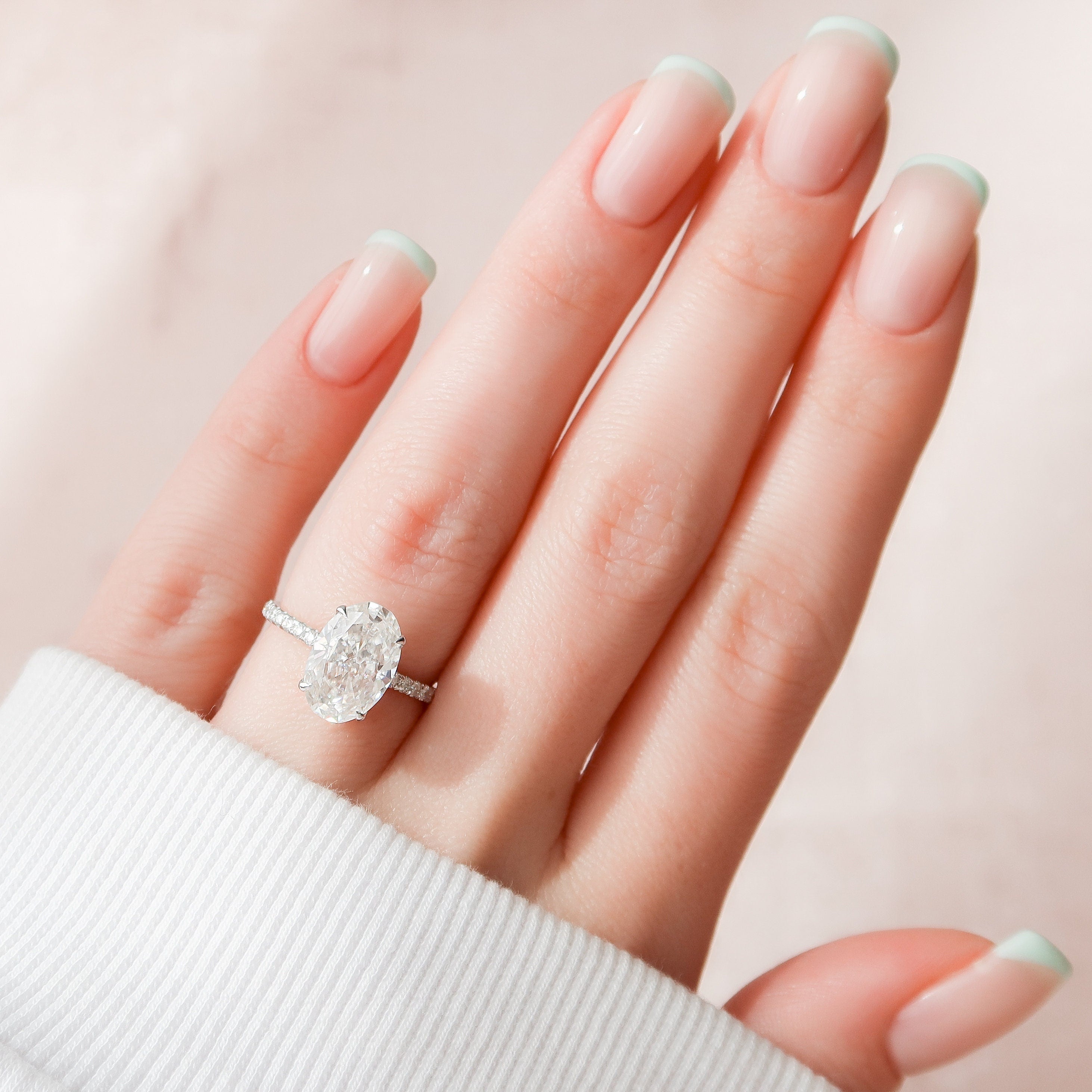 Oval Cut Moissanite Engagement Ring