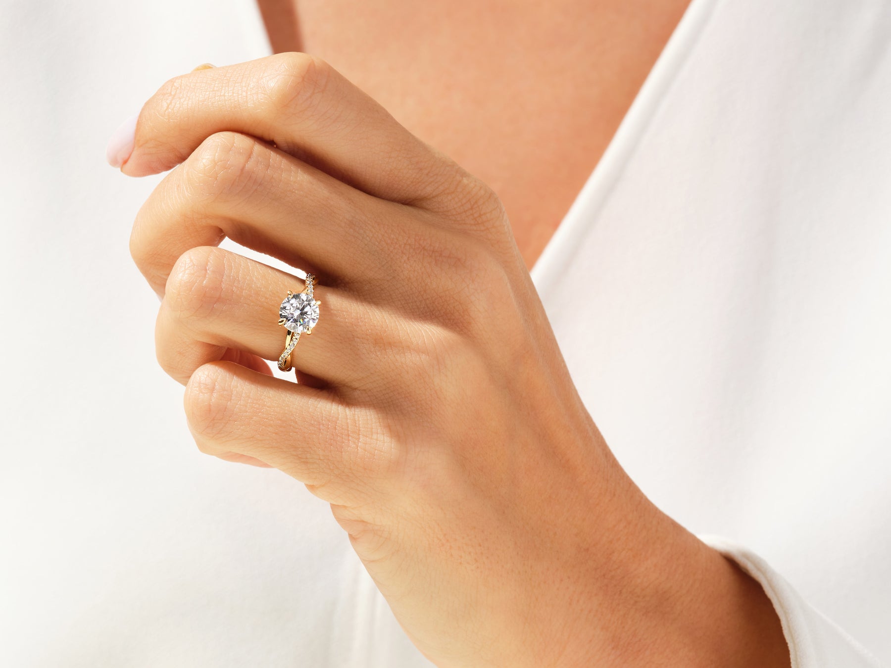 1.0CT Round Infinity Moissanite Diamond Engagement Ring For Women