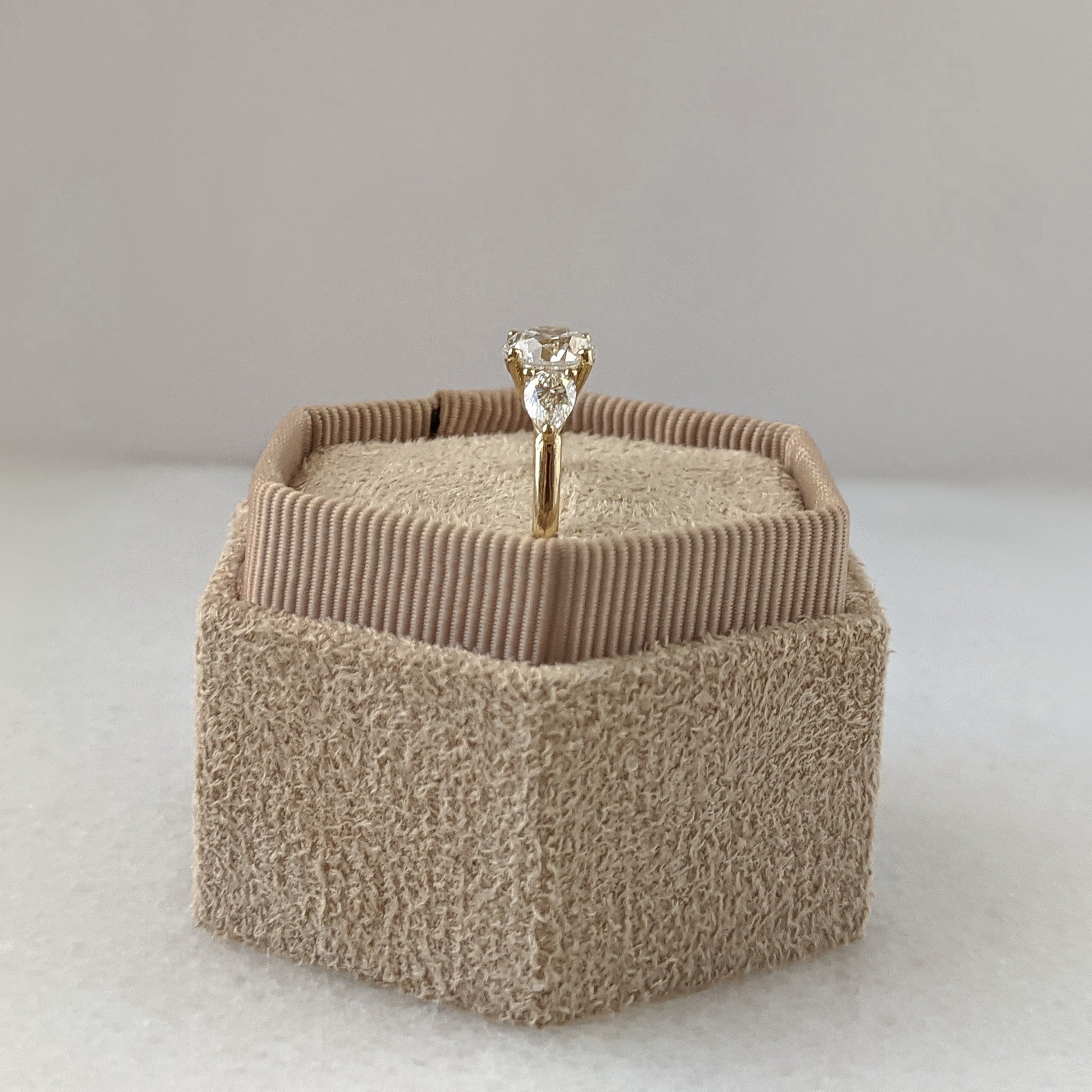 1.58CT Round Three Stone Moissanite Diamond Solitaire Engagement Ring