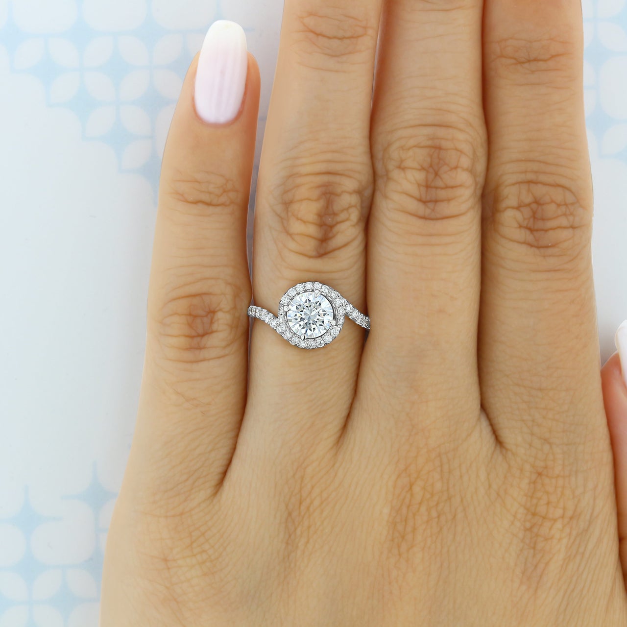 1.0CT Round Four Prong Moissanite Diamond Halo Engagement Ring For Women