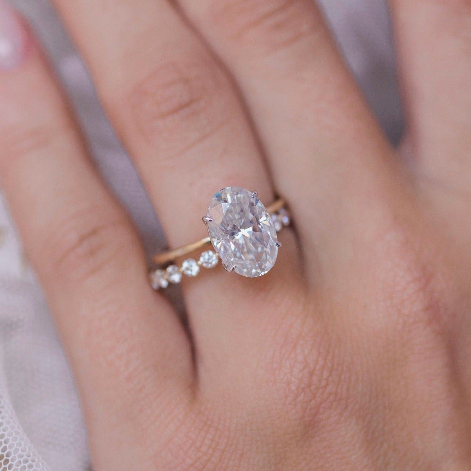 Moissanite jewelry set for Mother's Day celebration gifts suggestions