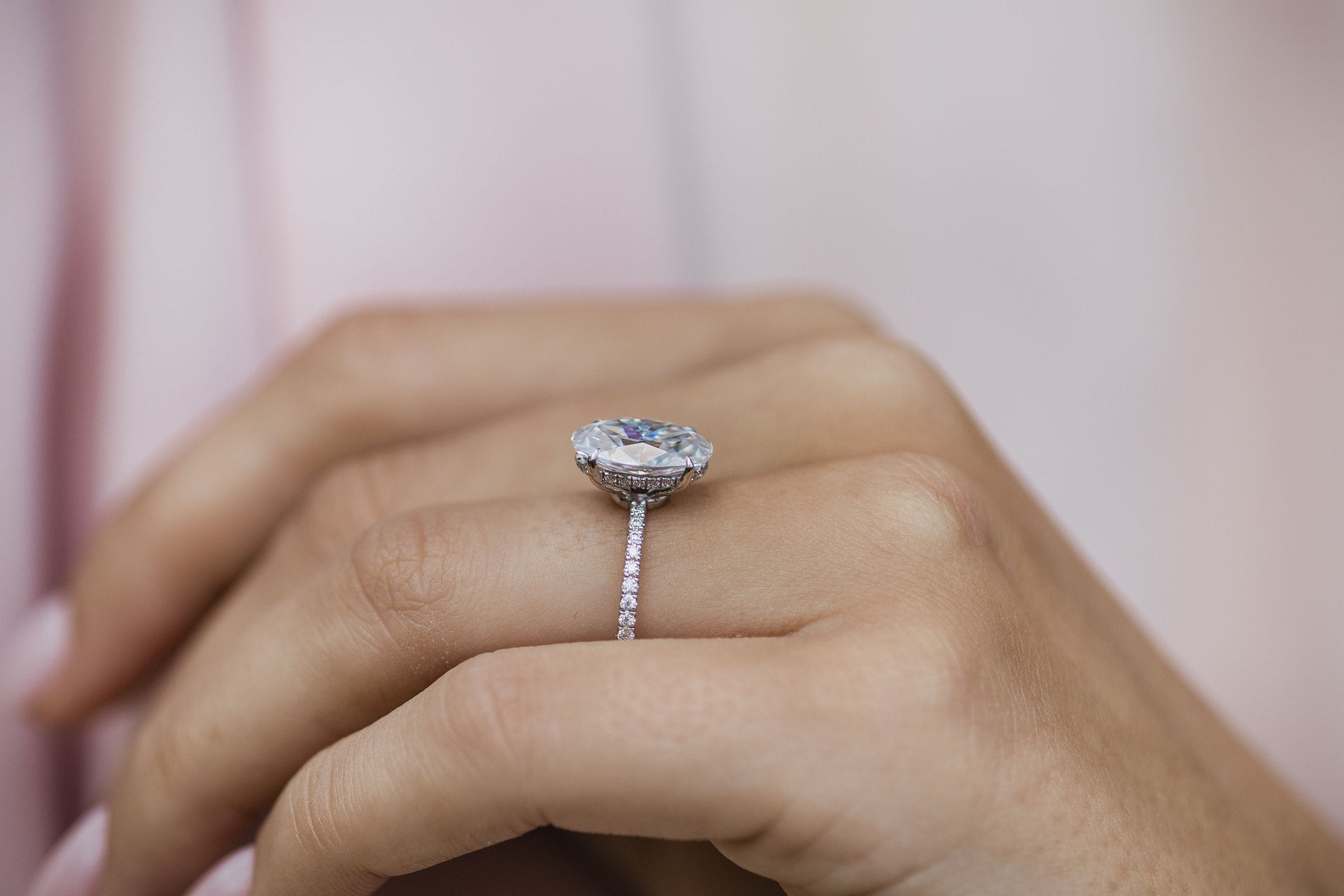 Multi-stone moissanite rings