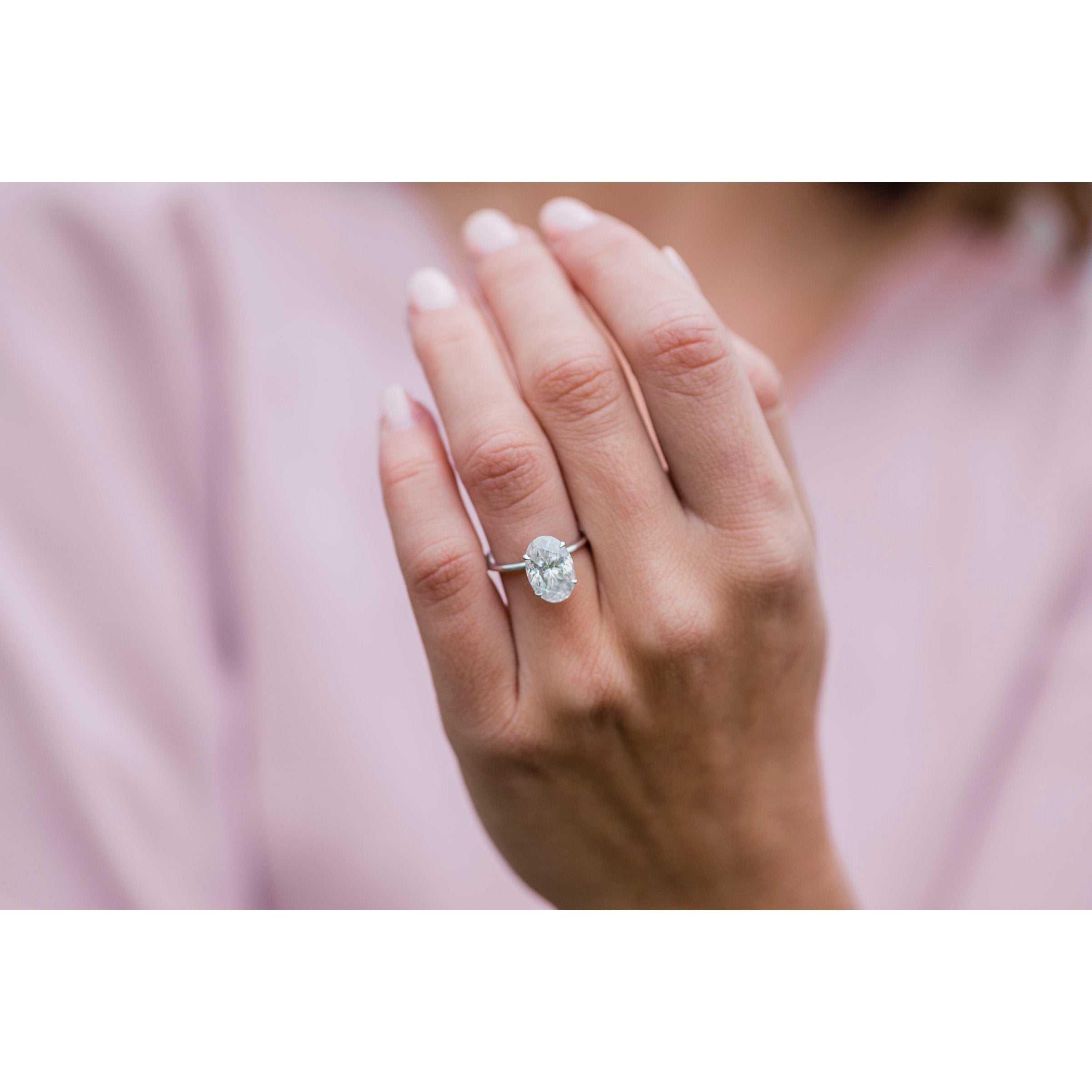 4.0CT Oval Cut 4 Prongs Moissanite Solitaire Engagement Ring