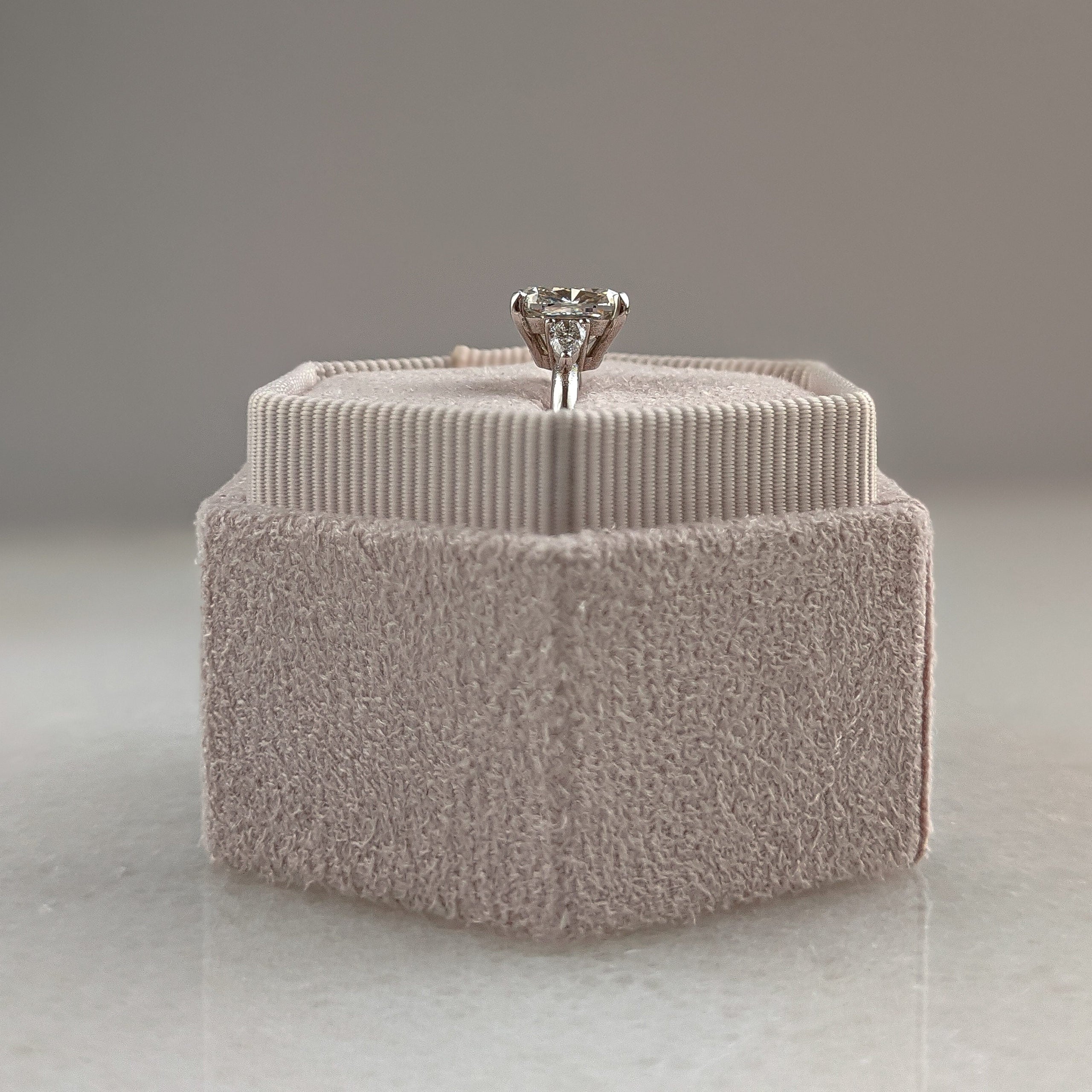 2.66CT Cushion Three Stone Moissanite Diamond Solitaire Engagement Ring