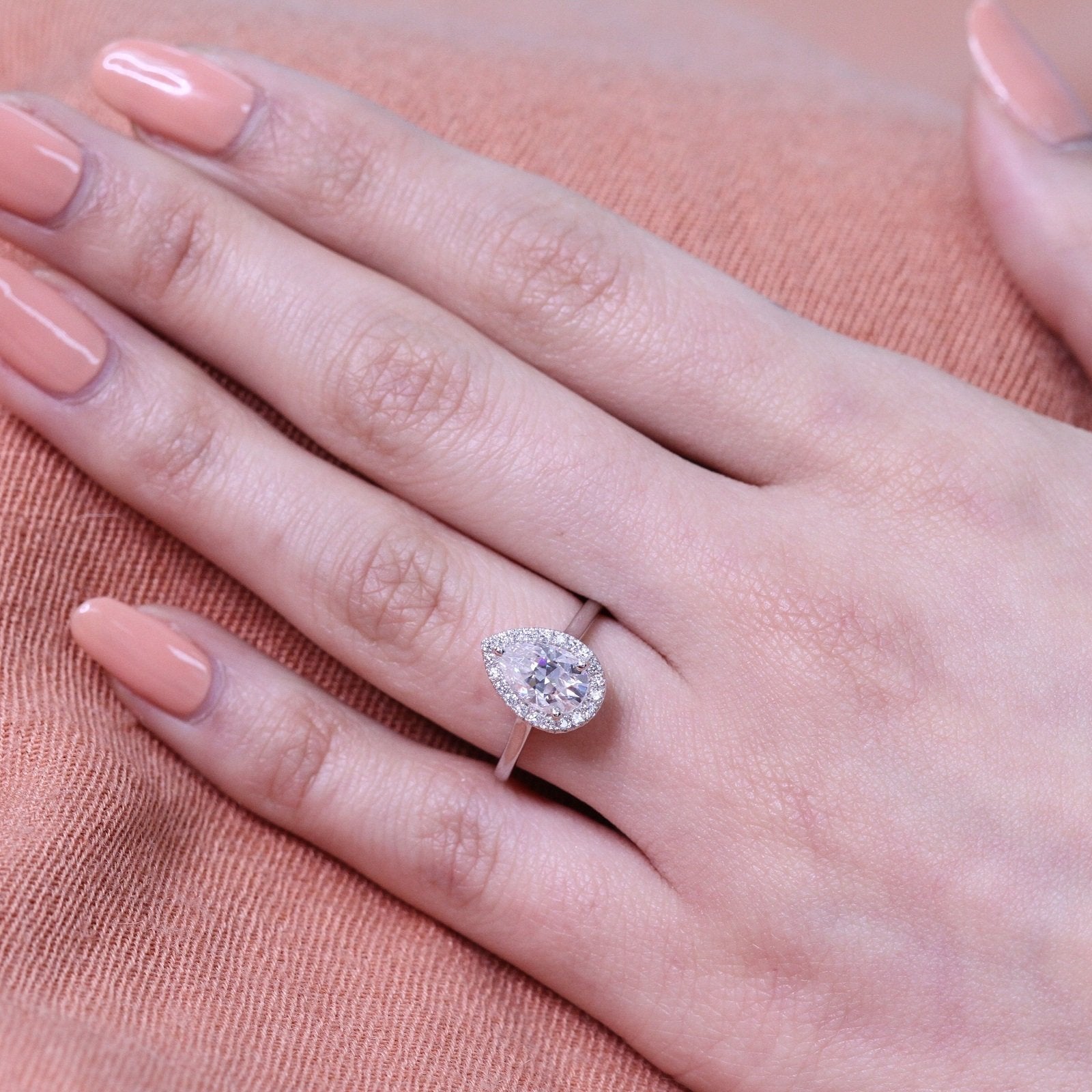 Moissanite wedding jewelry for beach wedding