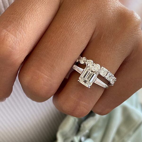 asscher-and-round-cut-alternative-style-wedding-band