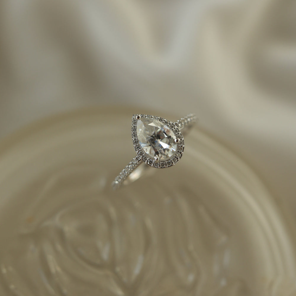 1.0CT Pear Halo Moissanite Diamond Pave Engagement Ring For Women