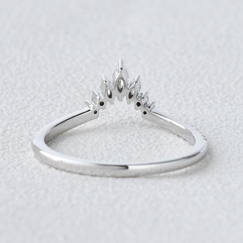 marquise-and-round-curved-moissanite-wedding-band