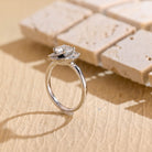 Round Cut Engagement Ring