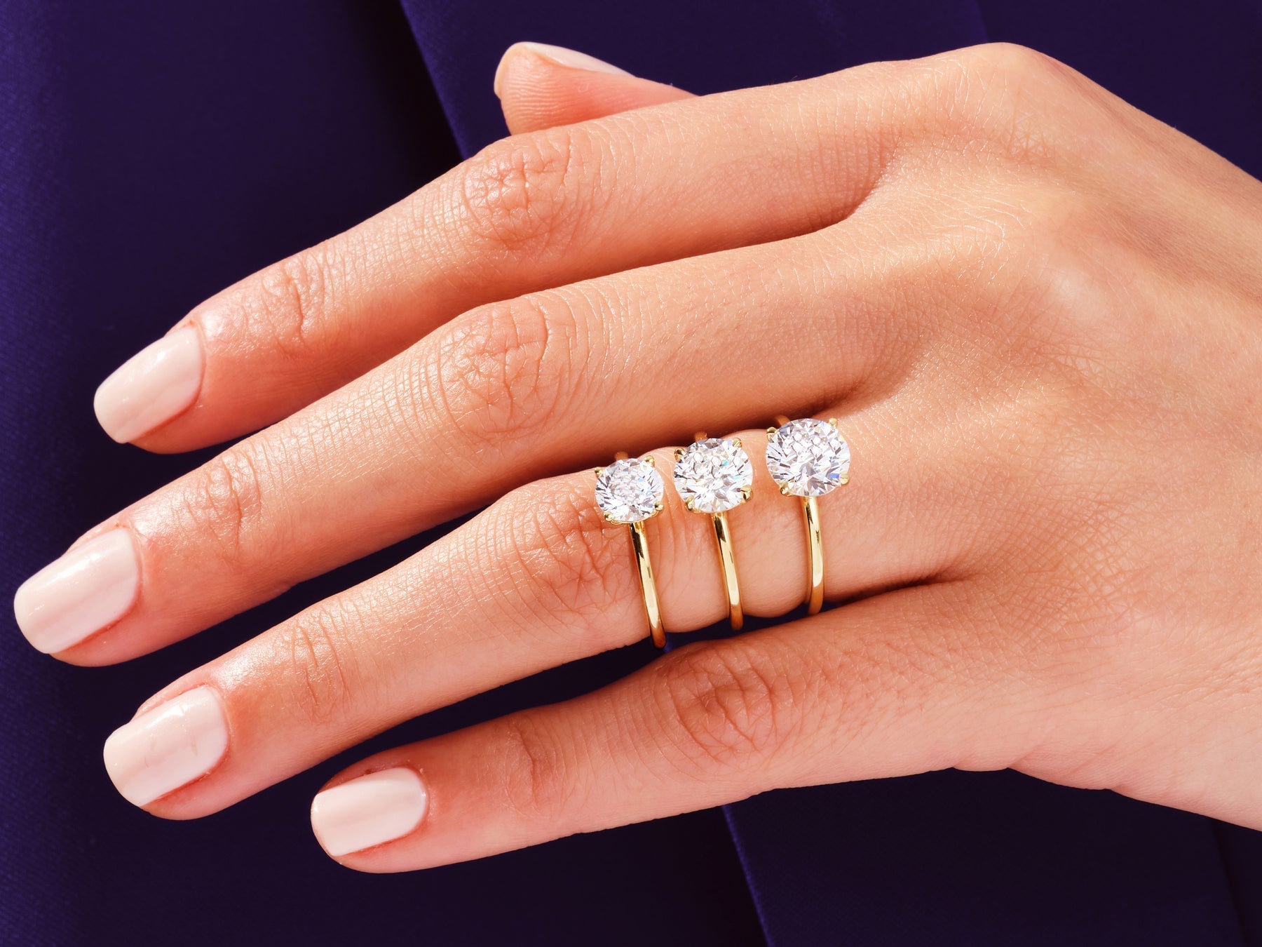 Round Cut Diamond Moissanite Solitaire Engagement Ring For Women