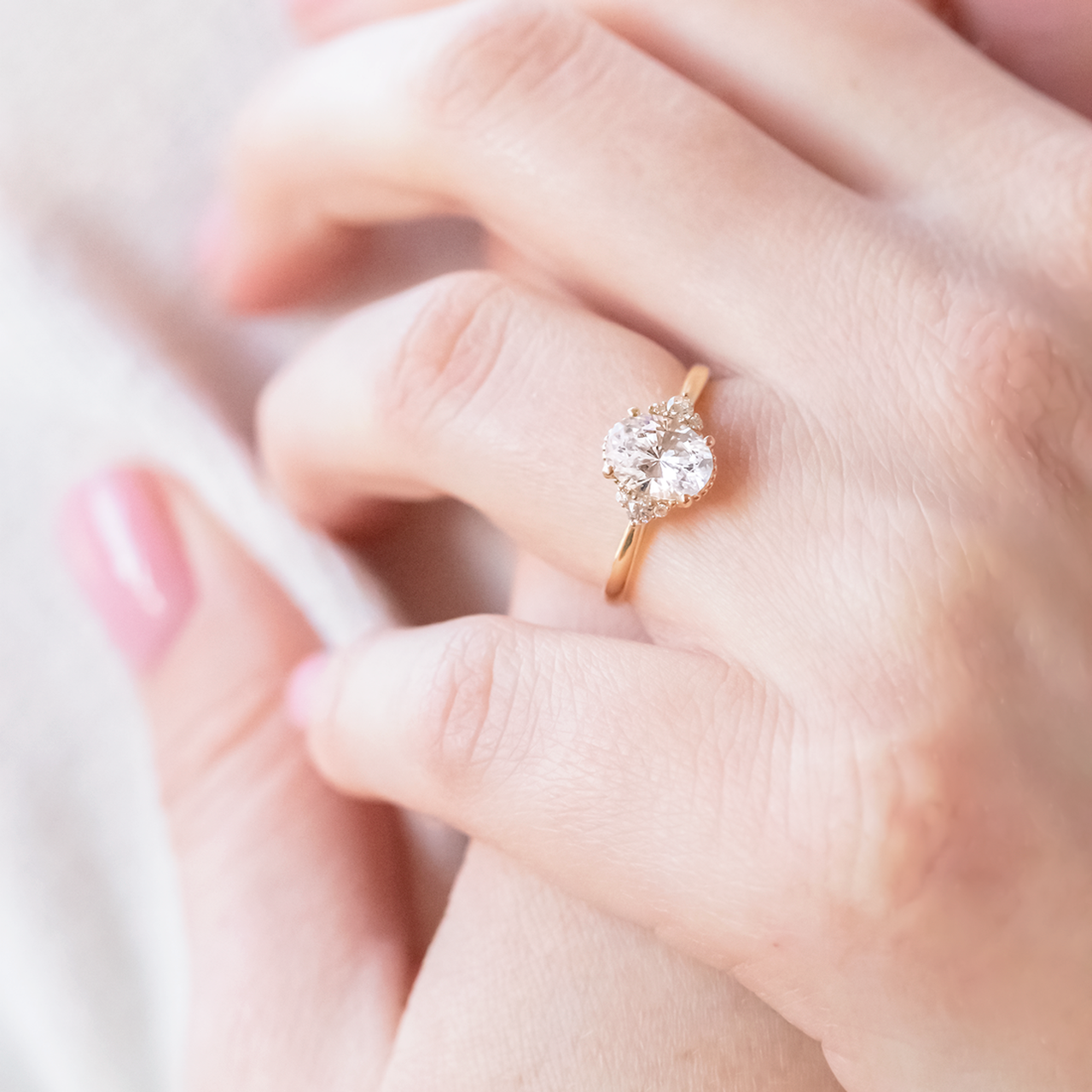 1.33CT Oval Cluster Moissanite Diamond Solitaire Engagement Ring In Solid Gold