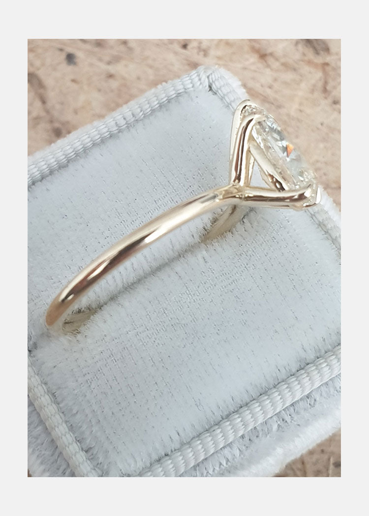 Pear Cut Engagement Ring