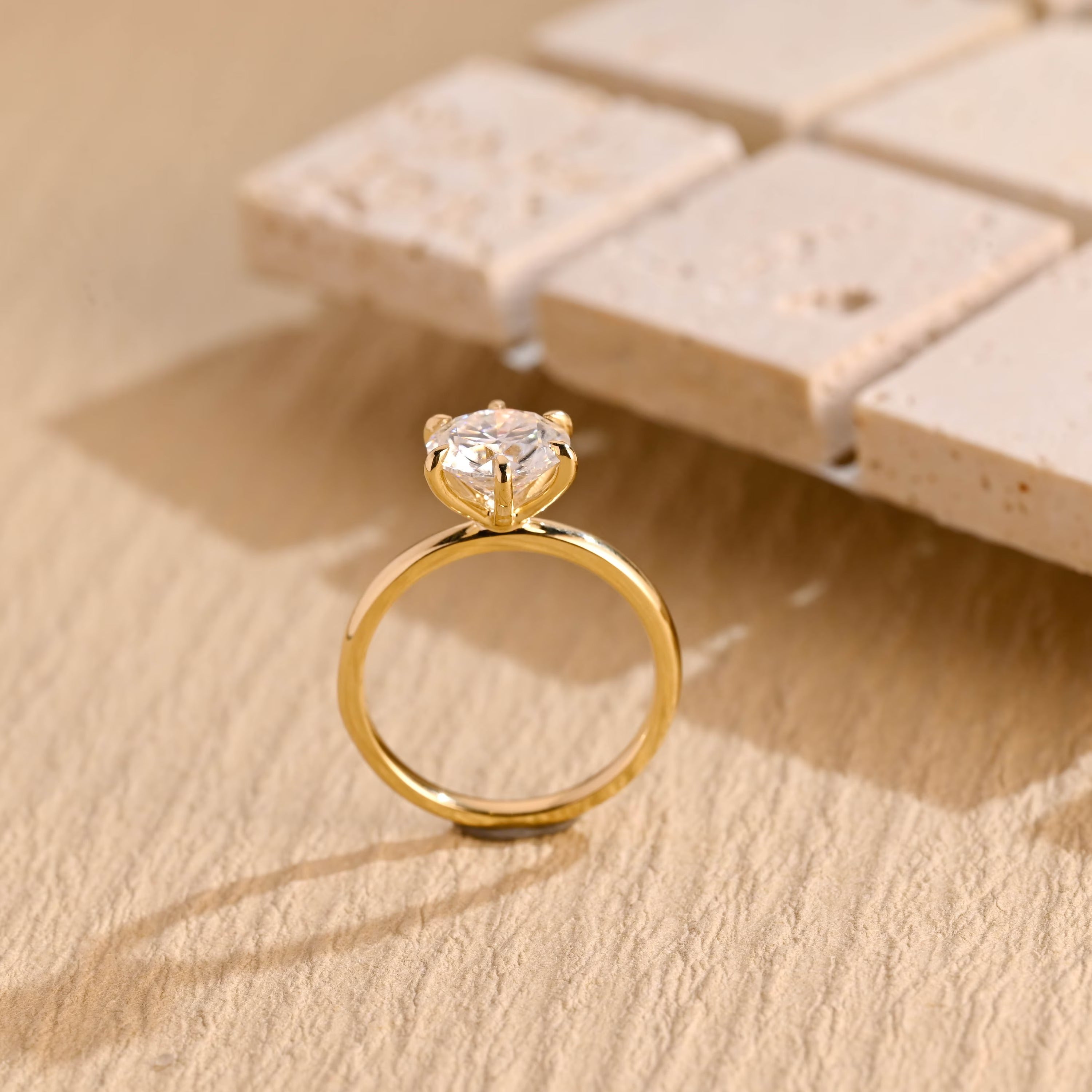 Women's Moissanite Engagement Ring