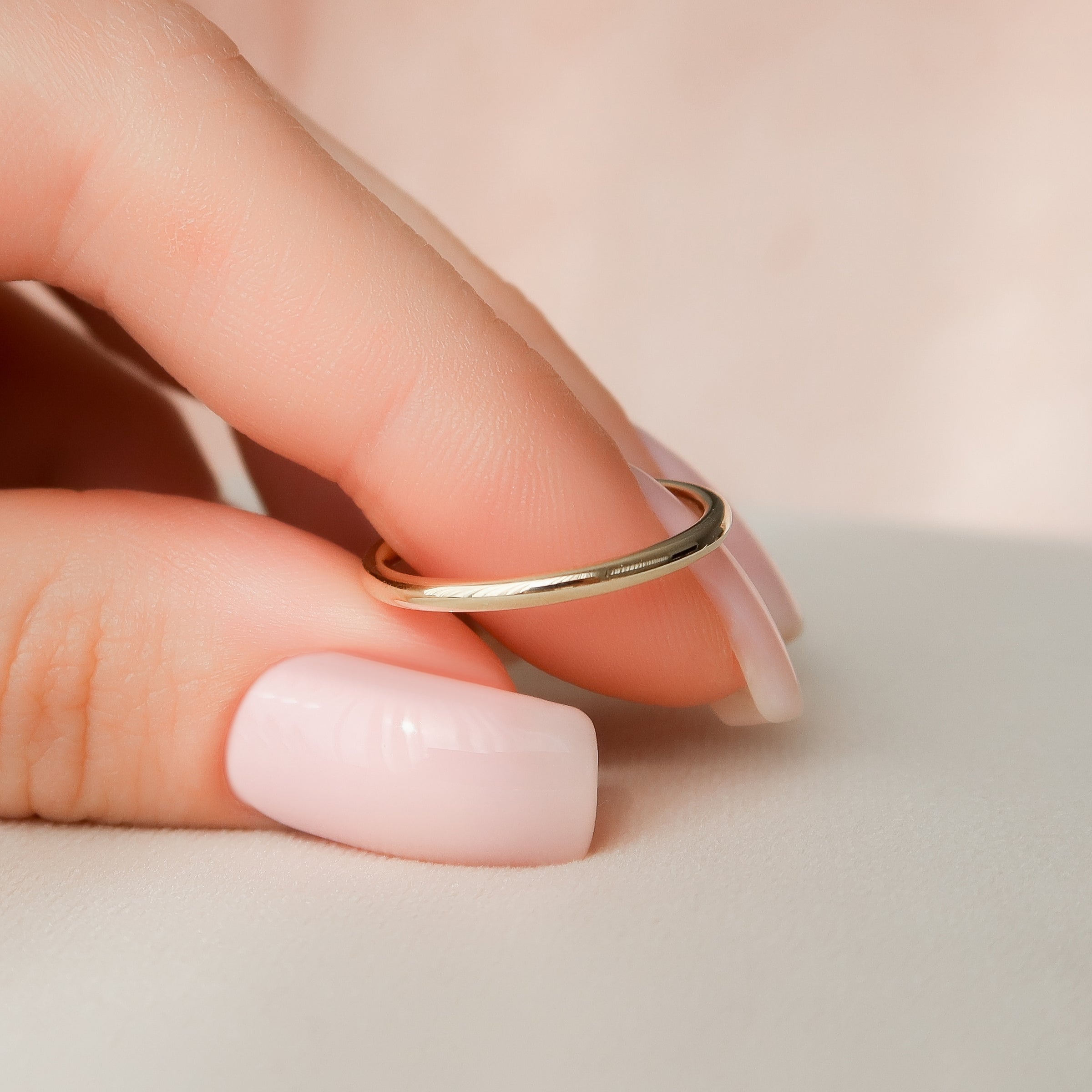 Elegant Bridal Band