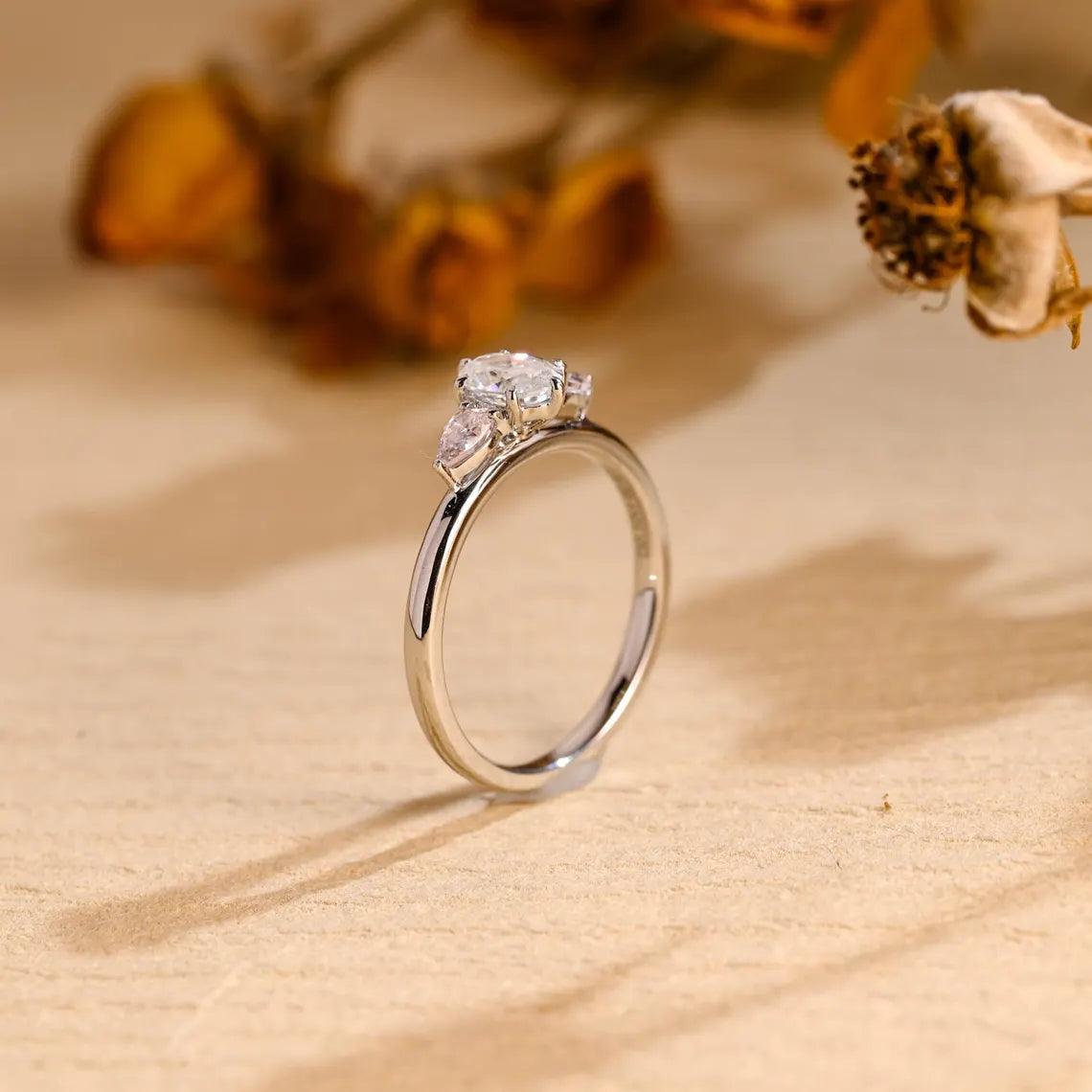 Women's Engagement Ring