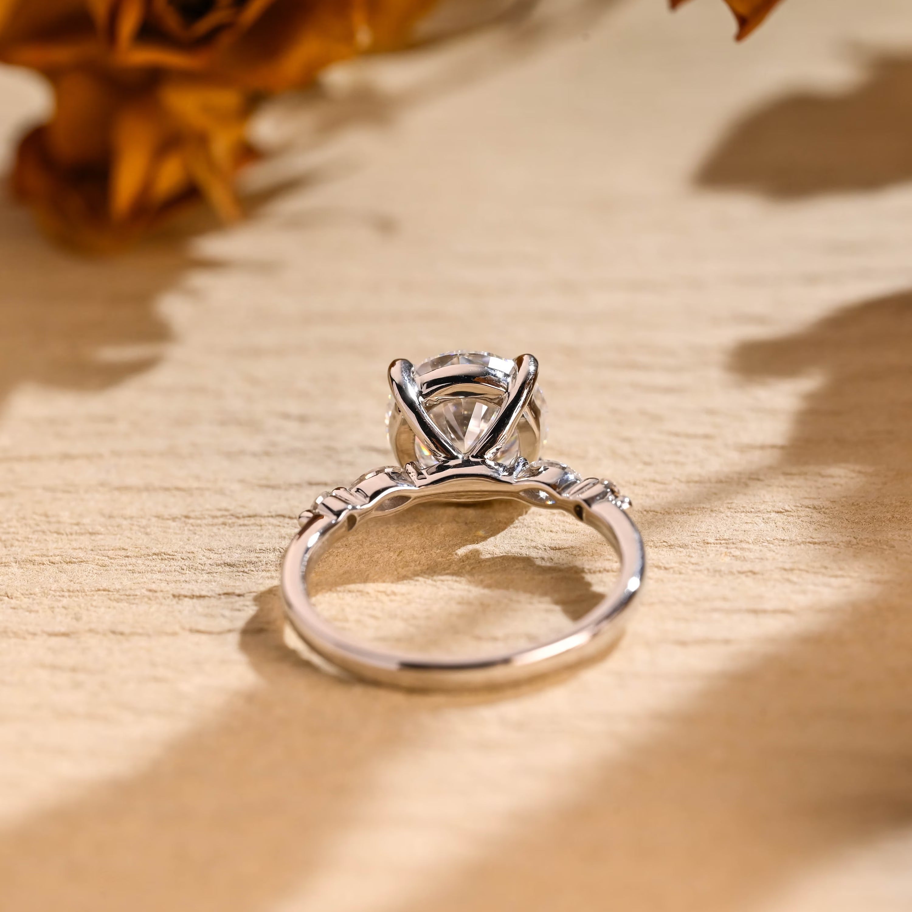 Round Brilliant Moissanite Ring