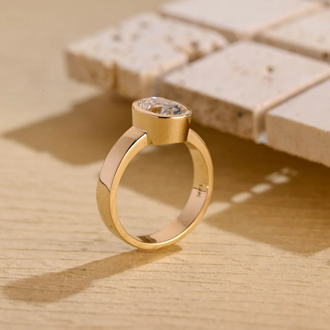Women's Engagement Ring