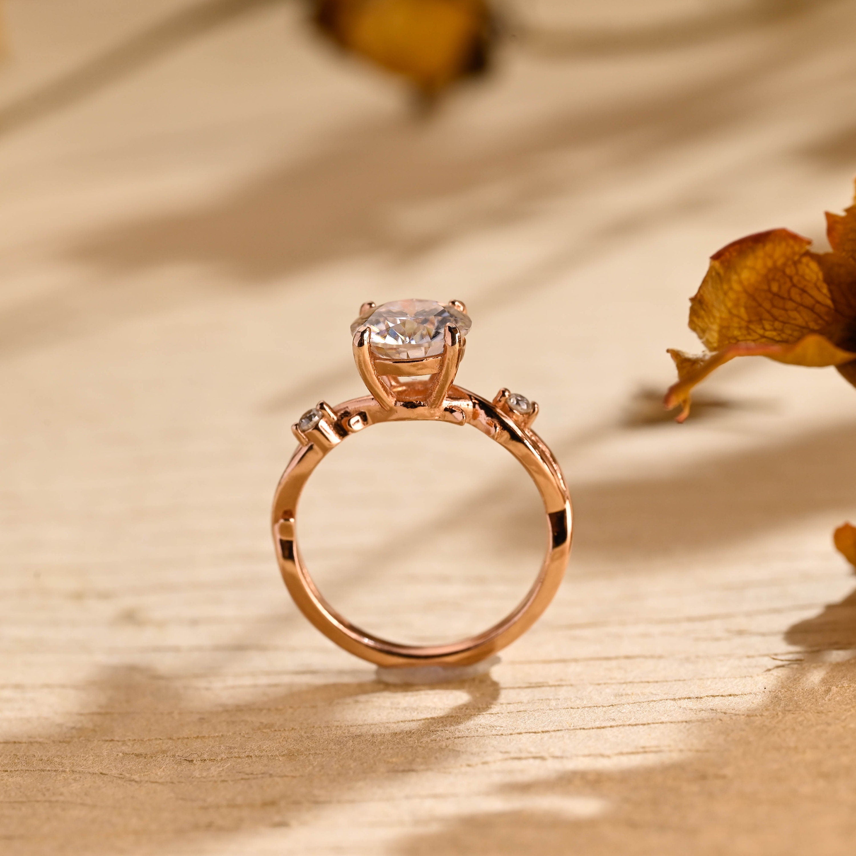 Round Cut Moissanite Engagement Ring
