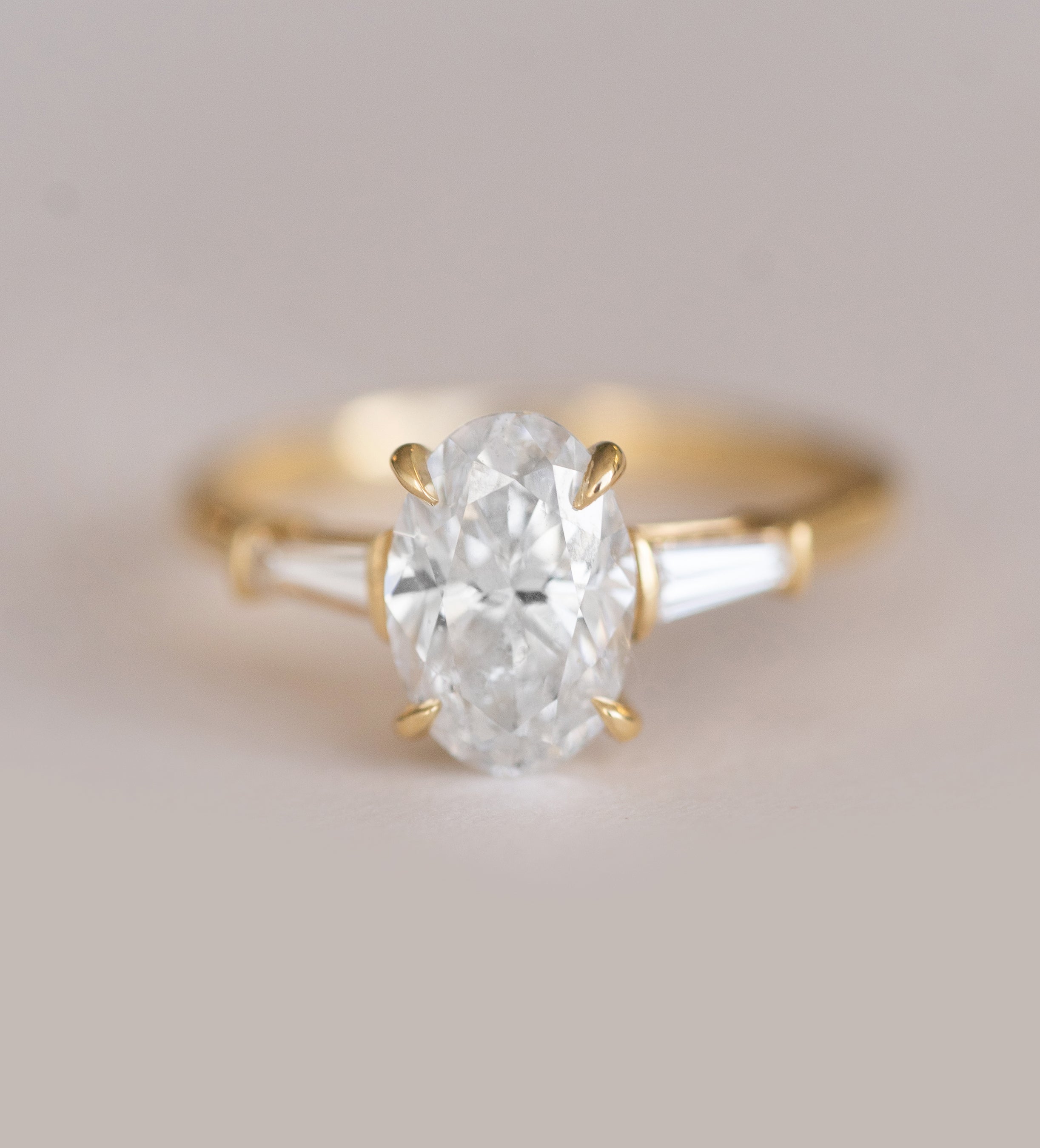1.61CT Oval Three Stone Moissanite Diamond Solitaire Engagement Ring
