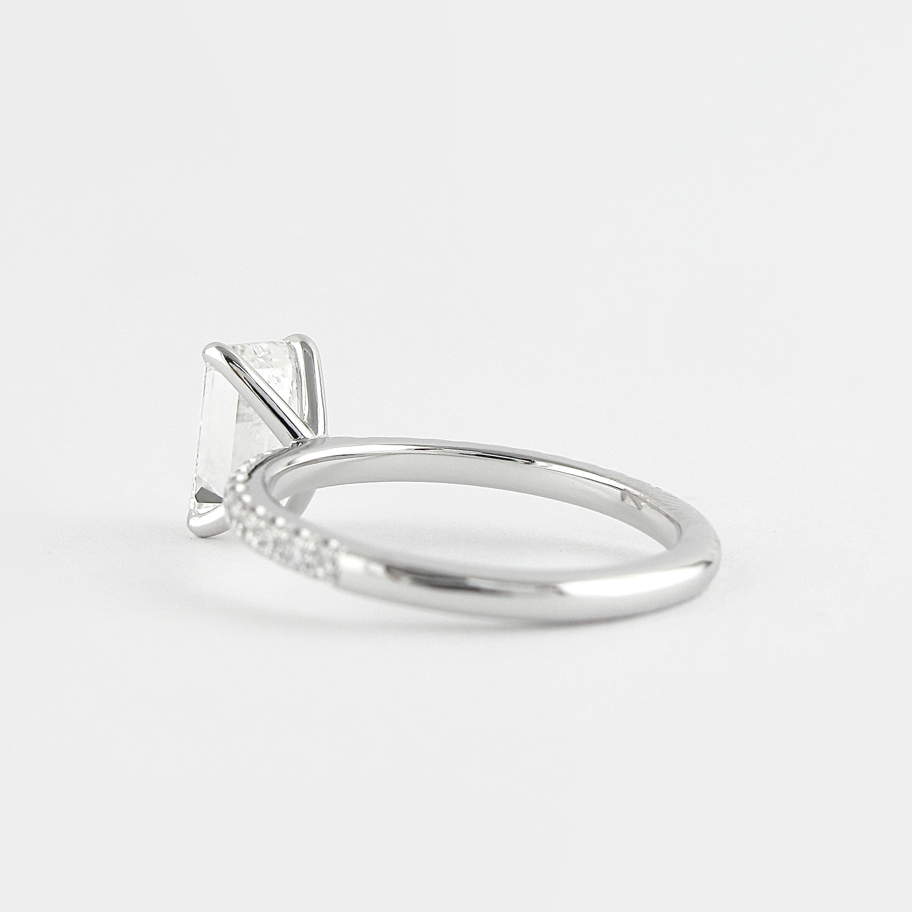Moissanite jewelry set for New Year celebration gifts picks