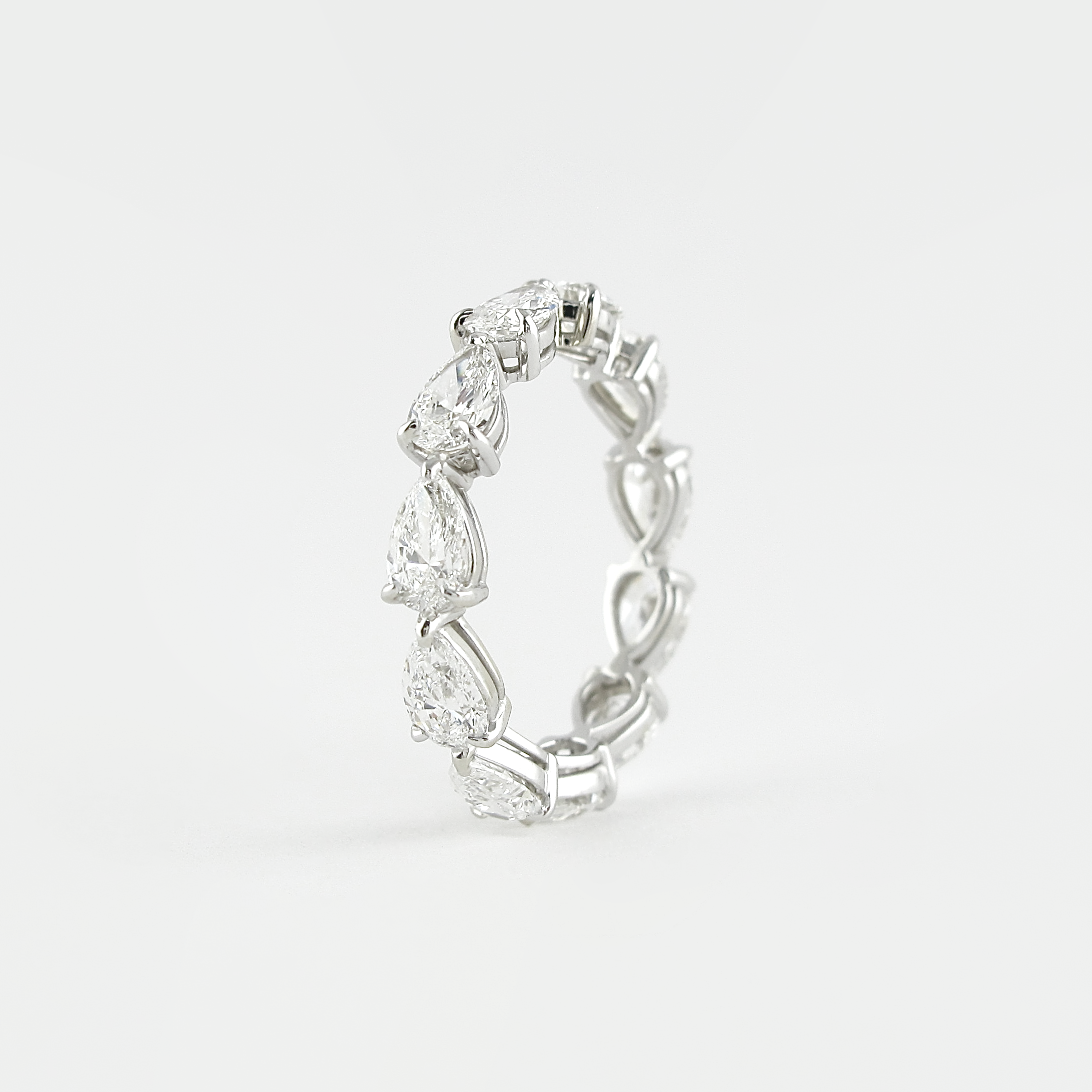 pear-cut-full-eternity-moissanite-wedding-band