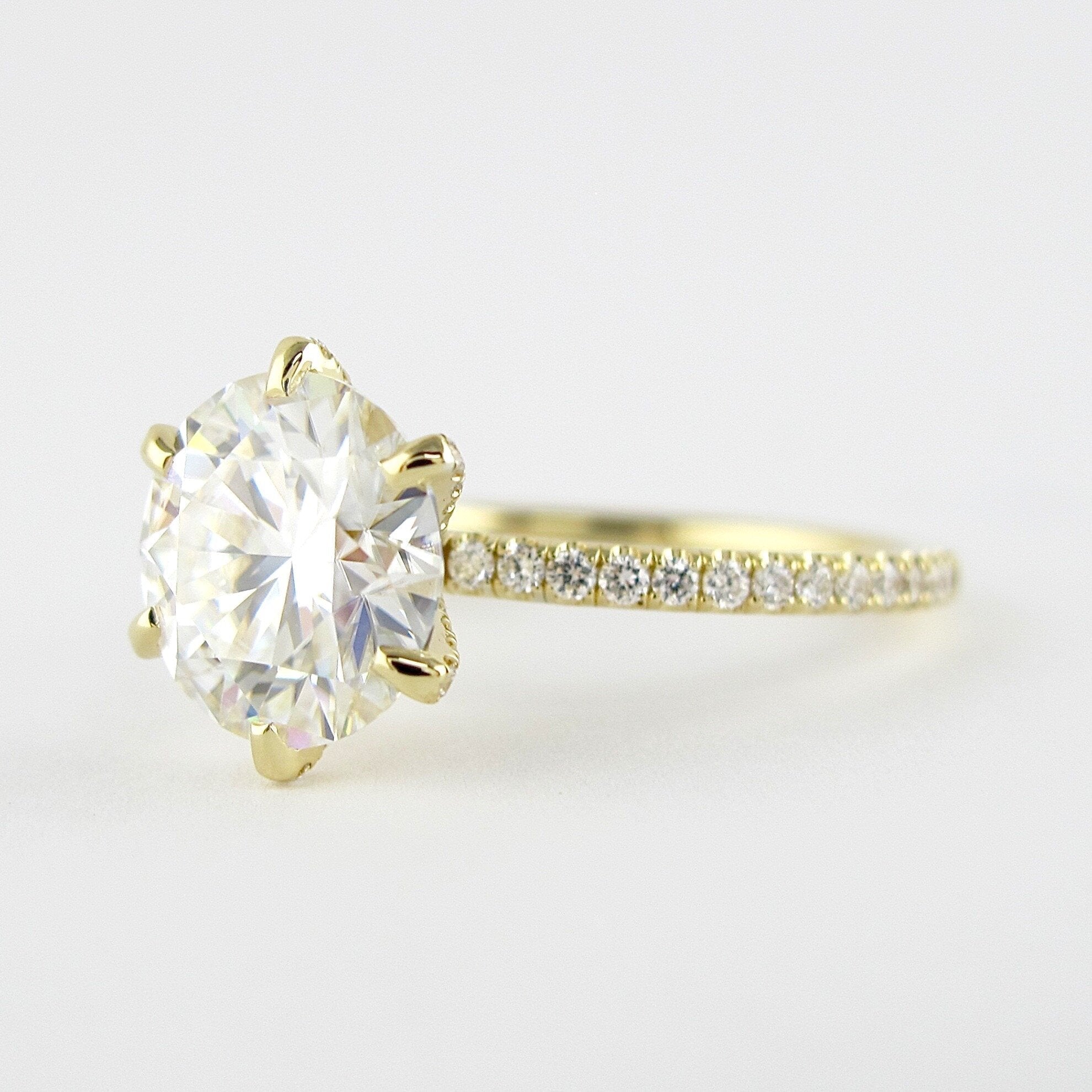 Moissanite jewelry set for bridal shower party gifts options
