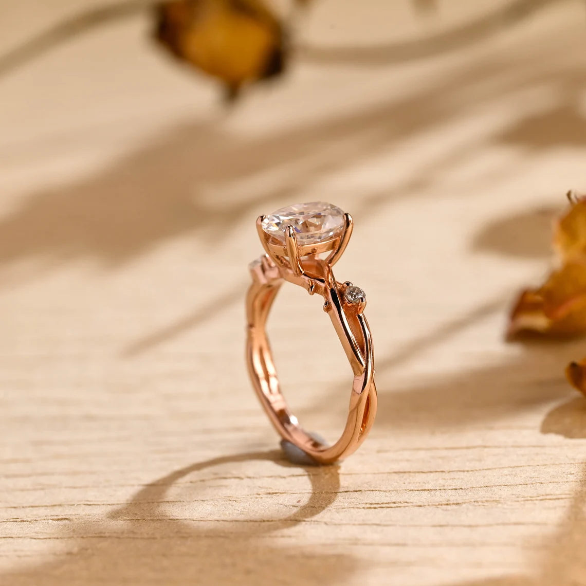 Women's Engagement Ring