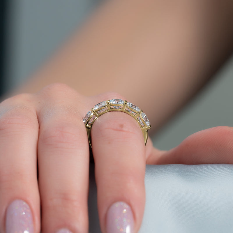 Women’s Diamond Wedding Ring