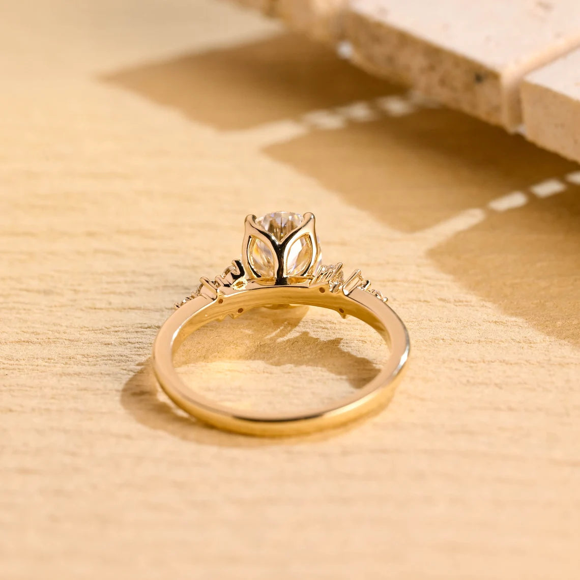 Oval Cut Engagement Ring
