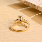 Oval Cut Engagement Ring