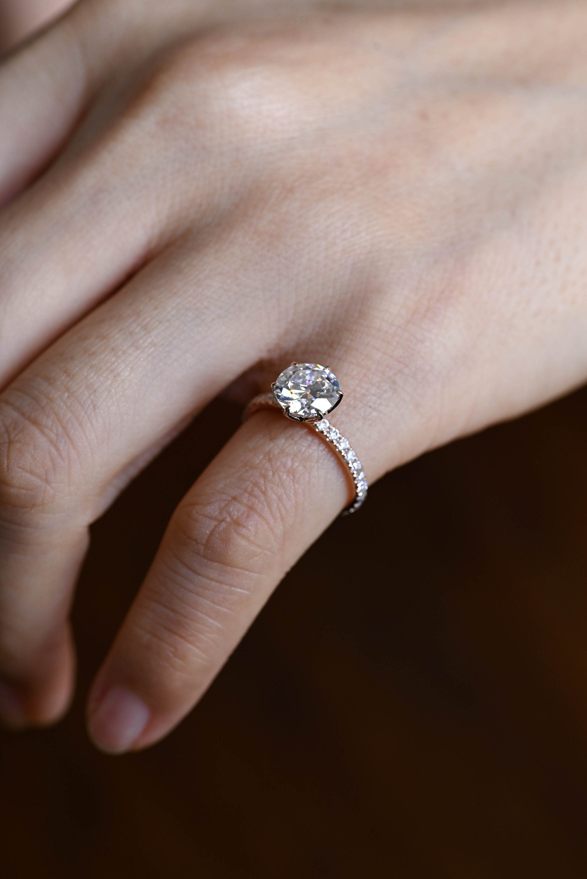1.0CT Round Brilliant Pave Setting Moissanite Engagement Ring