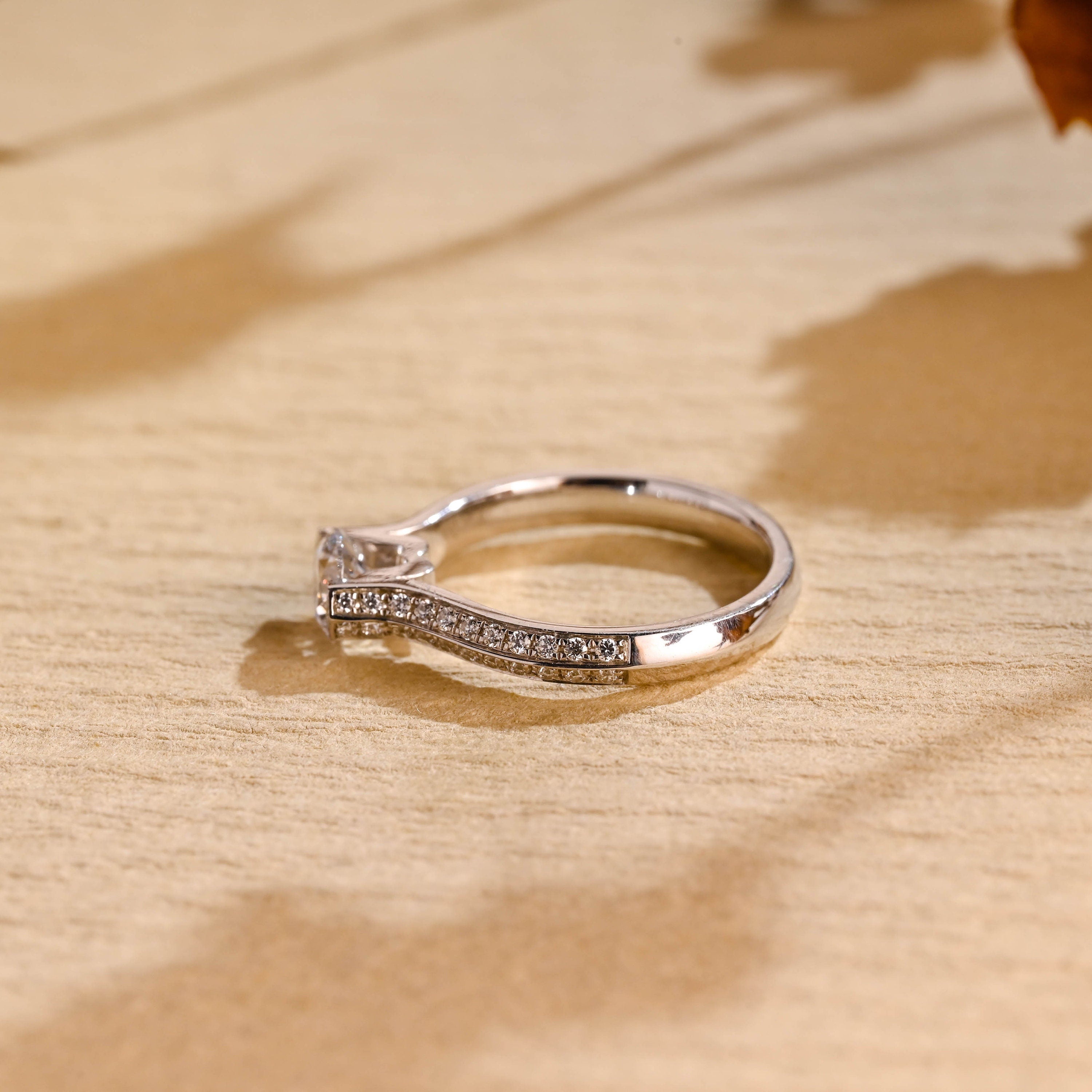Round Brilliant Moissanite Engagement Ring