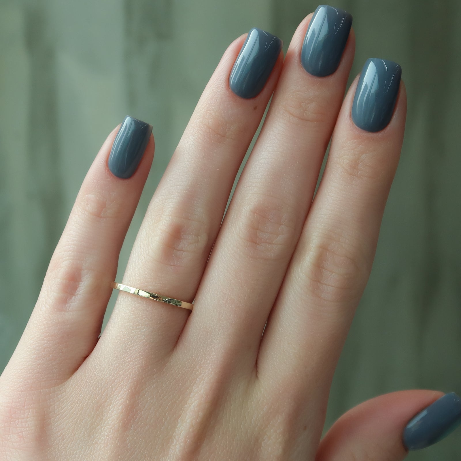 Slim Plain Solitaire Wedding Band
Minimalist Wedding Band
Thin Gold Wedding Band
Solitaire Matching Band