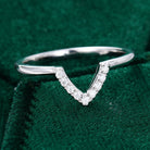 round-moissanite-v-shaped-wedding-band-2