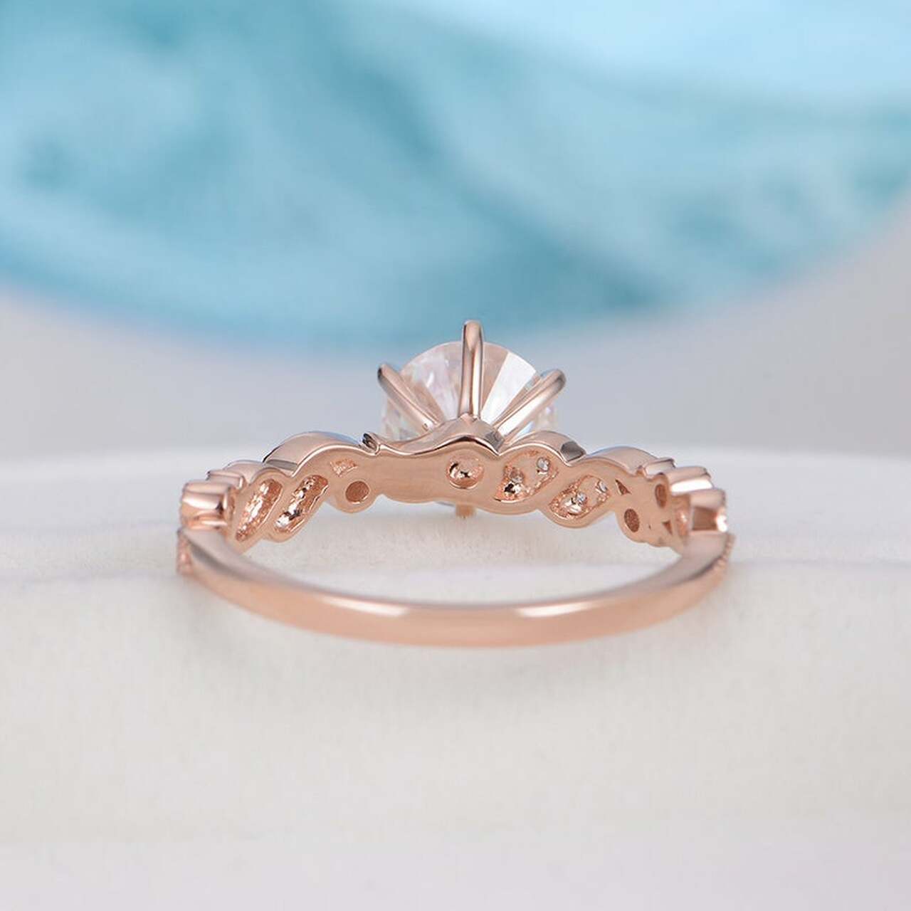 Leaf Design Engagement Ring