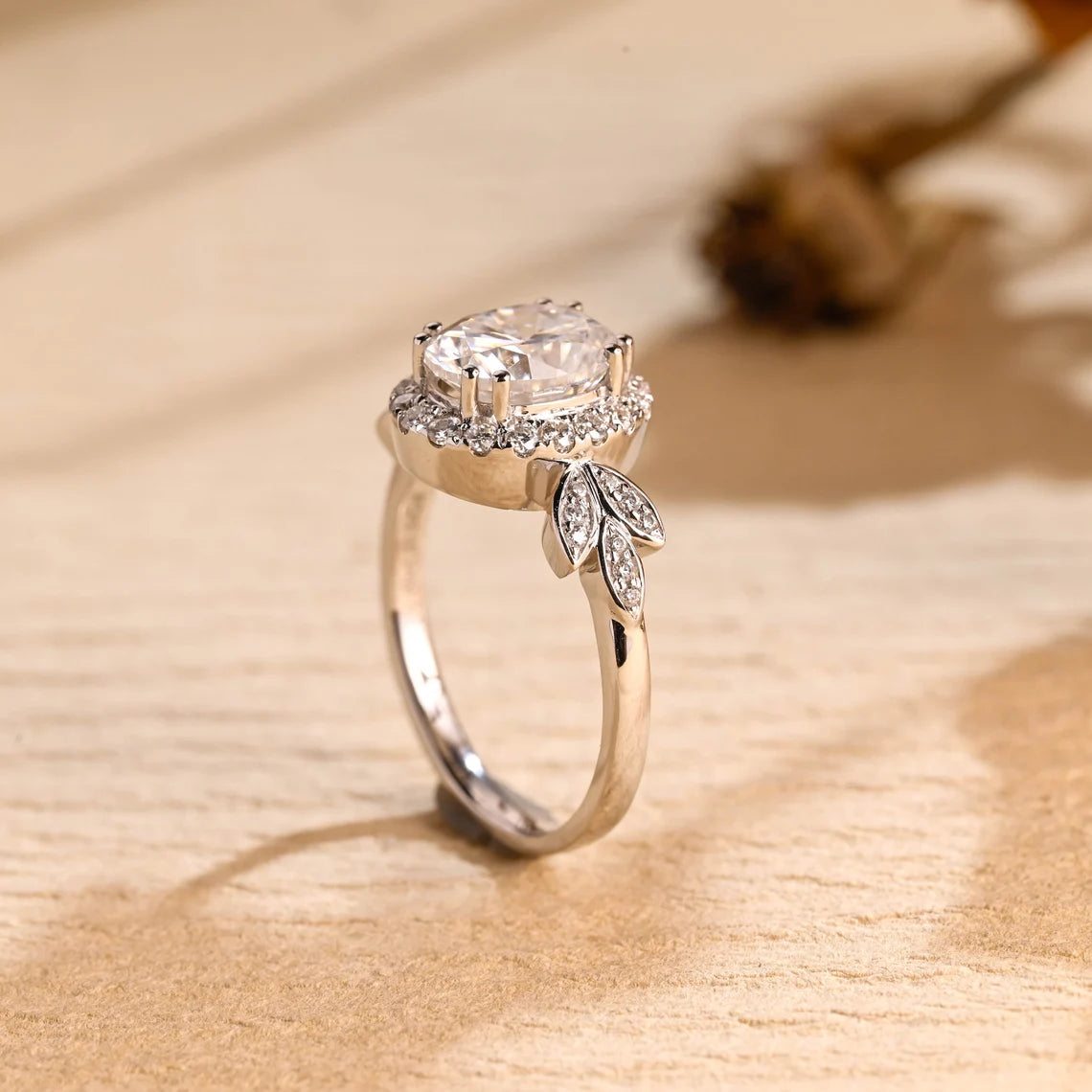 Oval Cut Engagement Ring