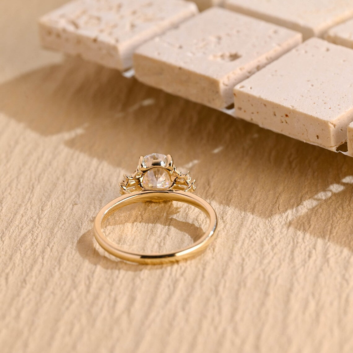 1 Carat Oval Moissanite Ring