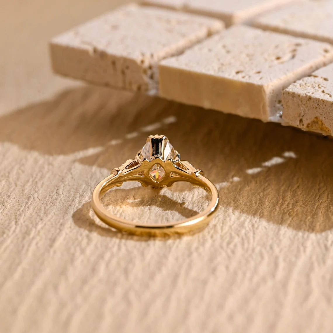 1 Carat Oval Moissanite Ring