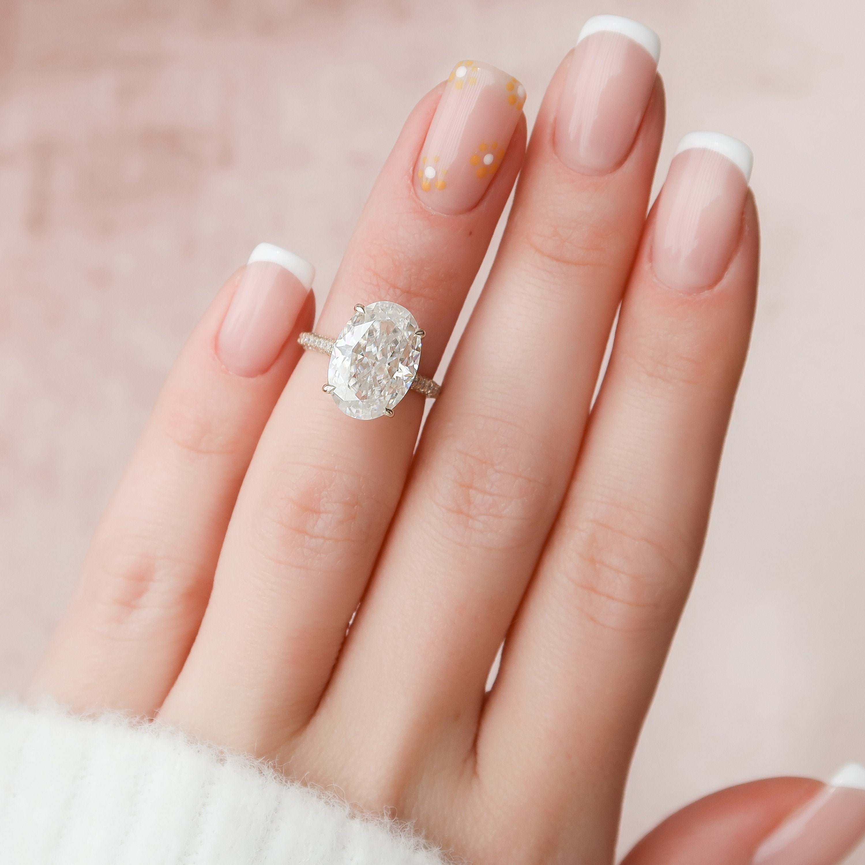 Oval Cut Moissanite Engagement Ring